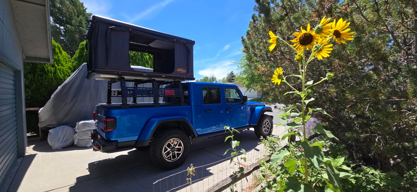 Aluminum Rooftop Tent Hard Shell, Pop Up Roof Tent Hardshell | 2-layer Mat, LED Light Strip, 2 Person Car Roof Top Tent Camping customer photo 2