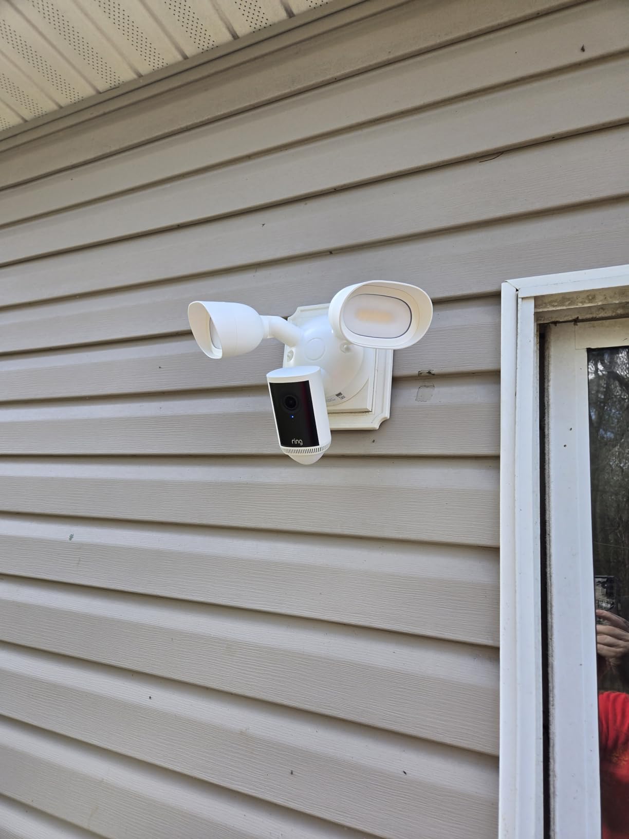 Ring Floodlight Cam Pro, Wired (newest model), Home or business security, Retinal 4K with wide-angle video, 10x Enhanced Zoom, and 2000 Lumen Floodlights, White customer photo 2