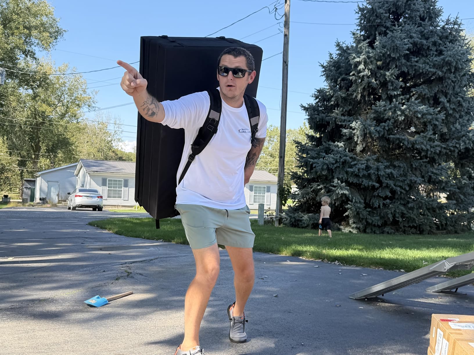 Tri-Fold Rock Climbing Crash Pad w/Adjustable Backpack Straps - Supplemental Bouldering Crash Pad customer photo 1