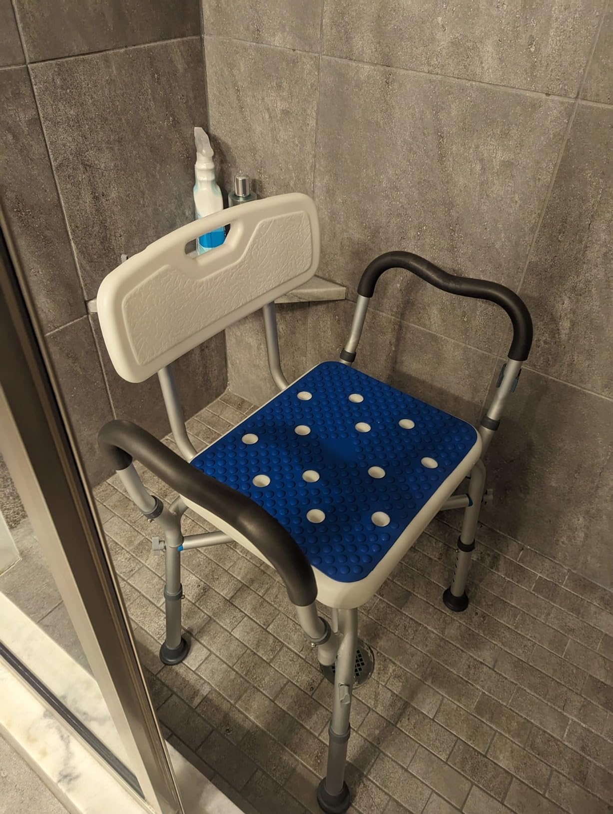 KingPavonini Sliding Shower Chair Tub Transfer Bench, 550 LB Heavy Duty | 360° Swivel Shower Seat, 3-Position Glide, 2mm Flat Frame, Adjustable Height & Backrest, Non-Slip Feet for Elderly Disabled customer photo 2