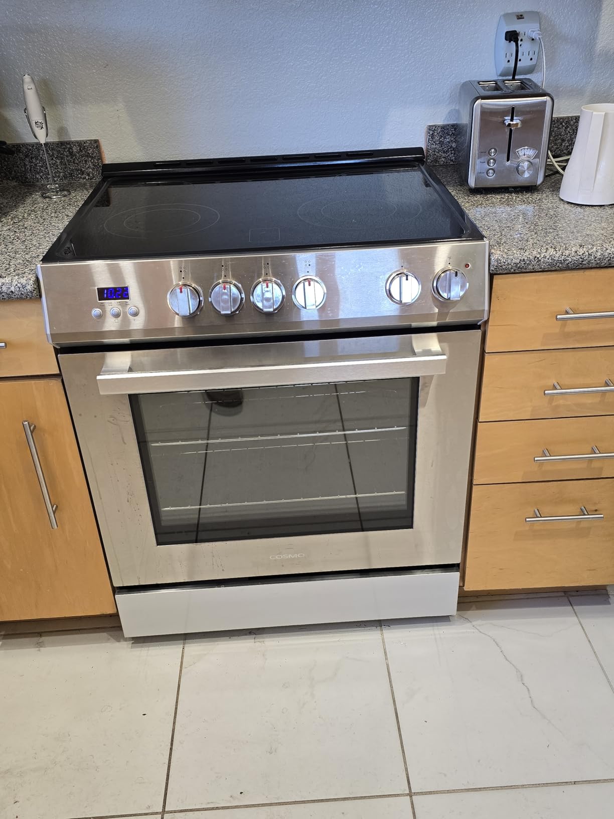 Cosmo COS-ERD304K-BK 30 in. Stellar Collection 4.9 cu. ft. 4 Burner Electric Range, Convection, Black | Glass Cooktop, Dual Element Burners, 6 Oven Functions, Digital Display with Timer, Storage Drawer customer photo 1