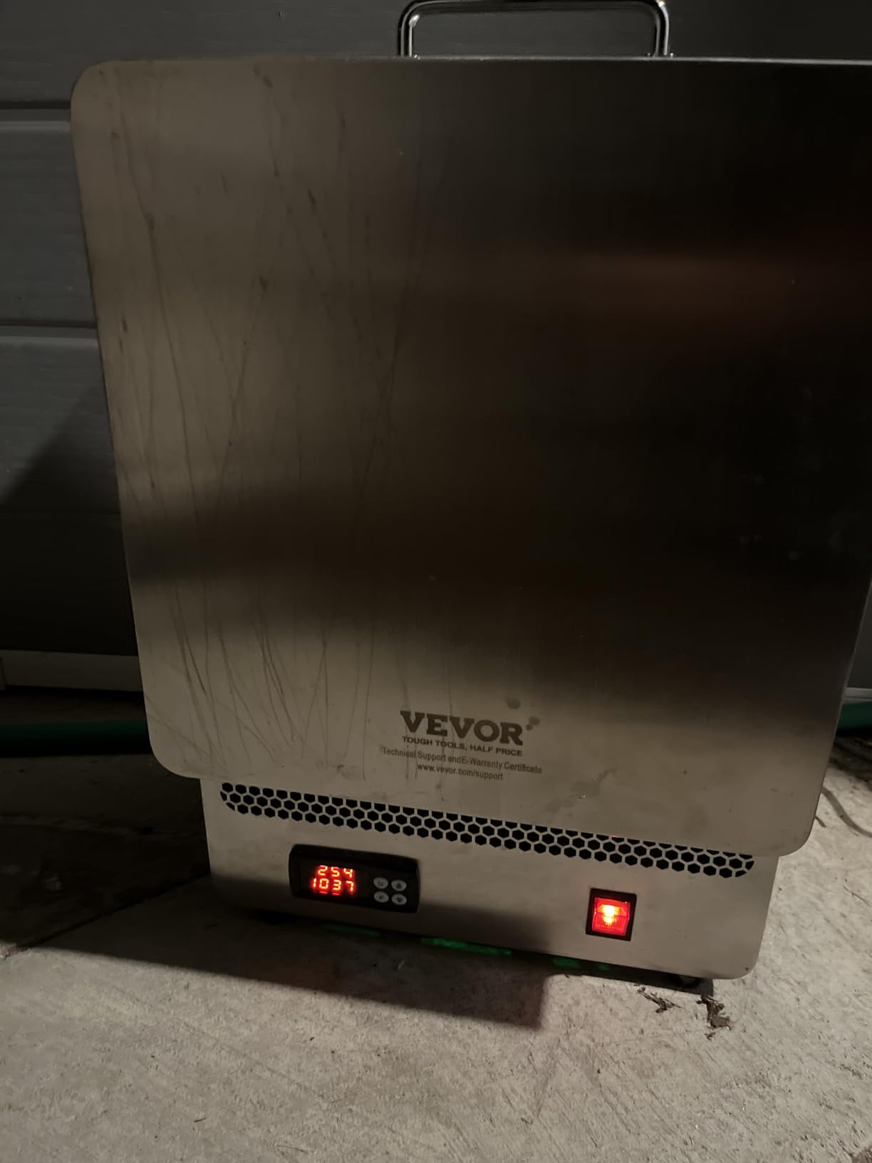 VEVOR 1500W Programmable Electric Kiln, Digital Melting Furnace with Multi-Stage Temperature Control, Stainless Steel 2192F/1200C for Jewelry, Metal, Glass, Ceramics, Wax Casting & DIY Crafts customer photo 1