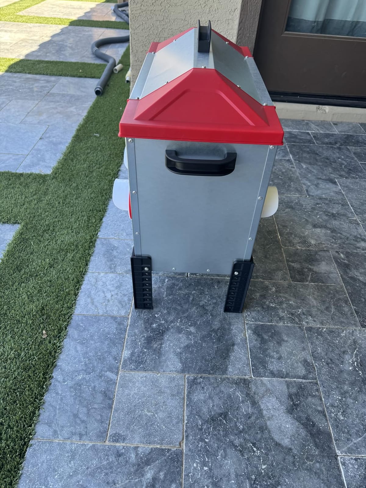 RentACoop 65 lb Large Capacity Chicken Feeder with 6 Ports, Adjustable Legs customer photo 1