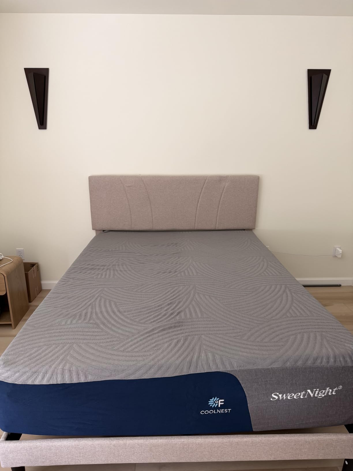 Sweetnight CoolNest 16 Inch Queen Size Mattress, Cool Memory Foam Mattress | Cool Night Sleep, 5-Zone Ergo Support for Pressure Relief, Enhanced Breathability, Medium Feel, CertiPUR-US Certified customer photo 2