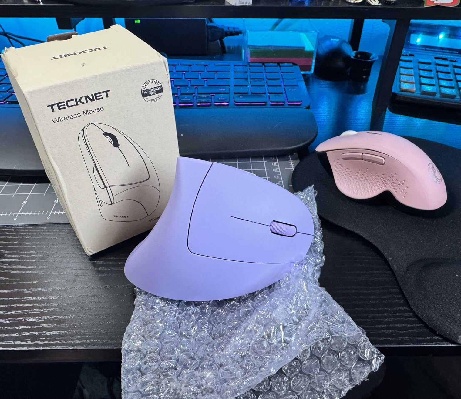 TECKNET 2.4G Ergonomic Mouse Vertical Wireless 4800 DPI Carpal Tunnel Mouse | 5 Adjustable DPI, Optical Tracking, 12 Months Battery, Quiet, 6 Buttons for Laptop, Desktop, PC, Computer, Right Hand, Black customer photo 1