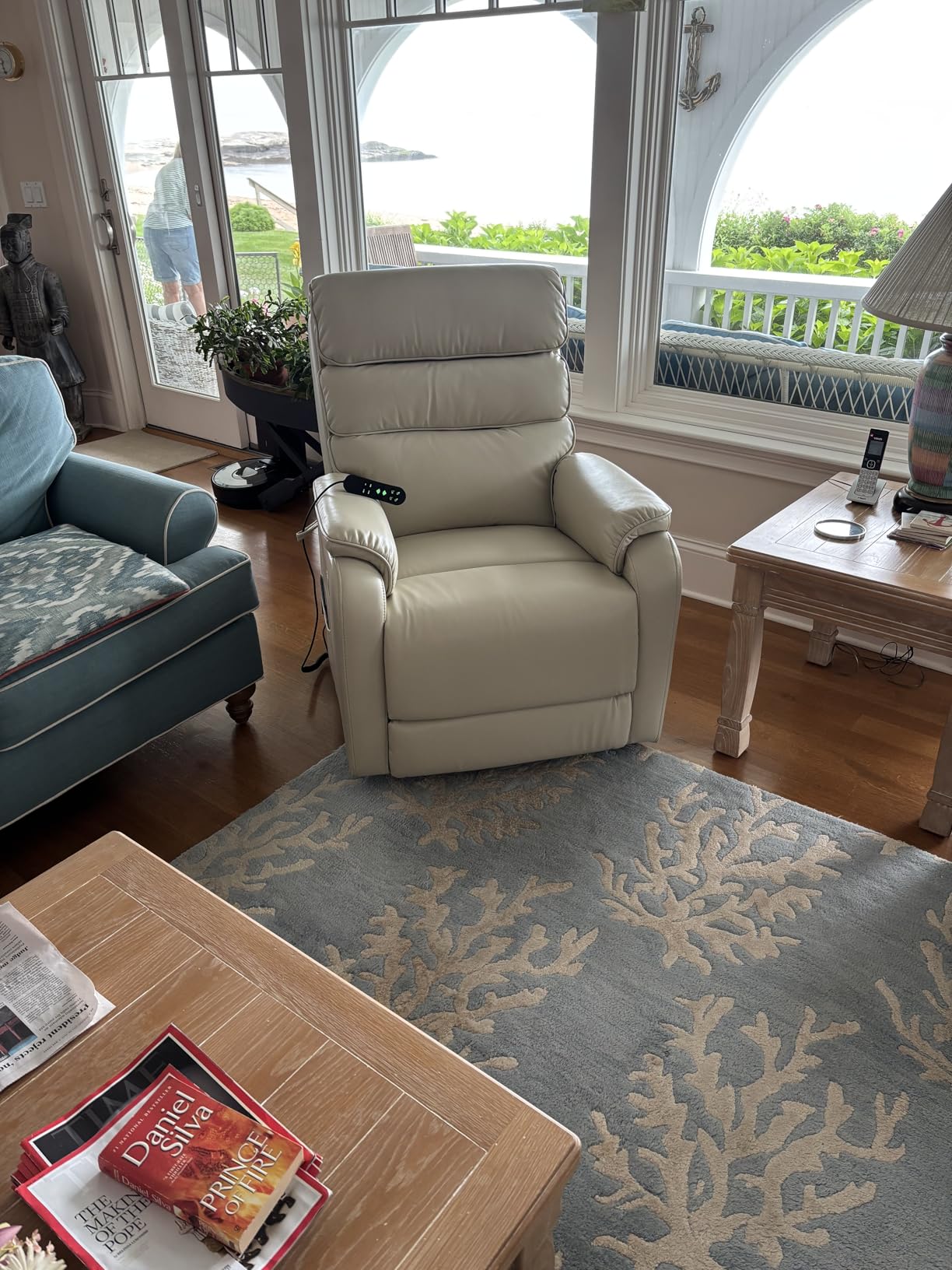 EONIX Power Lift Recliner Chair for Elderly, Heat and Massage(Medium) | Assist with Standing, Infinite Position, Lay Flat, USB Ports, 3.1
