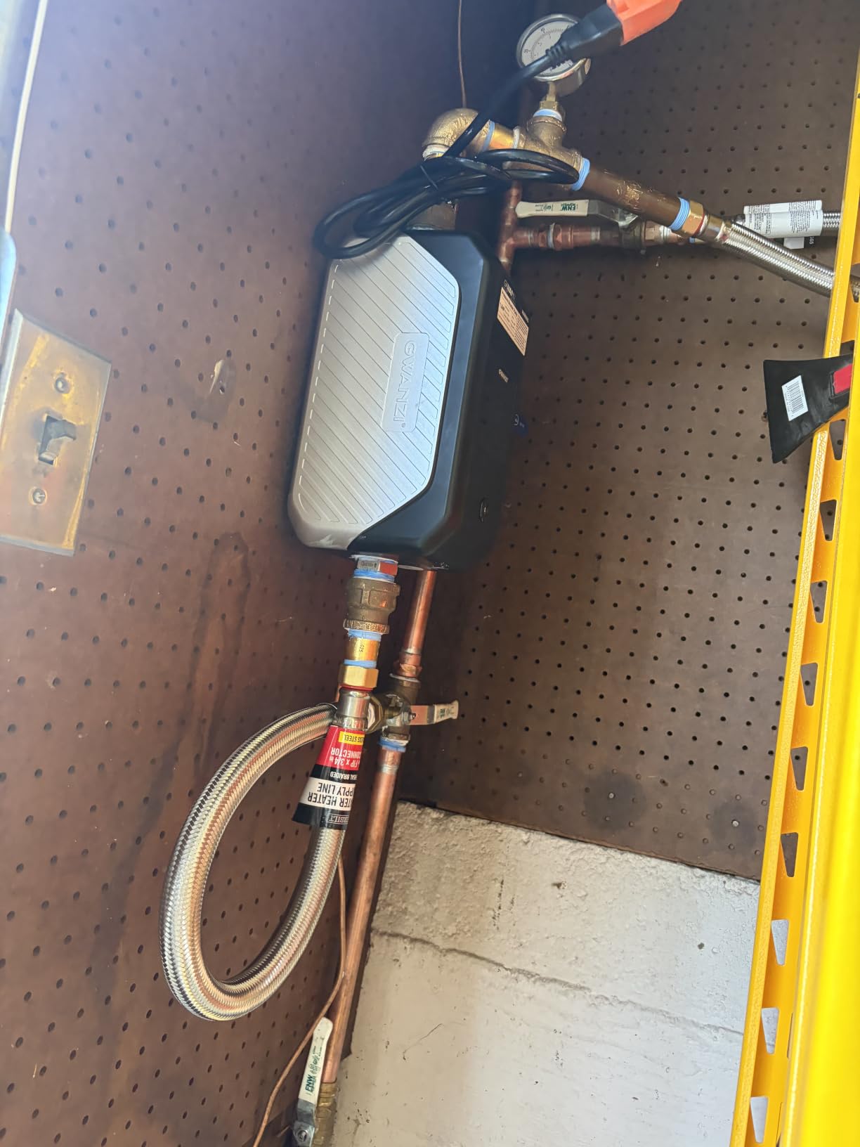 1.2HP Whole House Variable Speed Water Pressure Booster Pump 90PSI 115V Automatic Penmanent Mangnet Motor Constant Pressure 1500GPH Wireless App Control for Home House Villa Apartmen customer photo 2