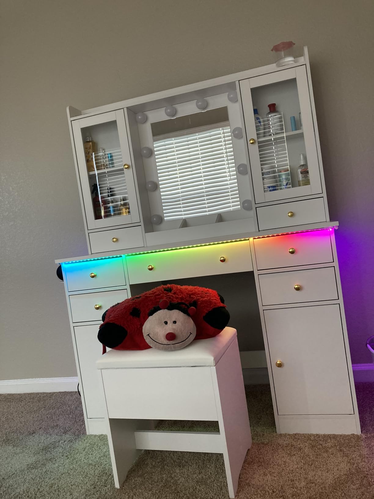Wodeer White Makeup Vanity Desk with Mirror and Lights, Smart RGB Light | Vanity Table with Charging Station & 7 Drawers, Adjustable 3 Mode Mirror Lights, Bedroom Dressing Table for Women & Girls customer photo 1