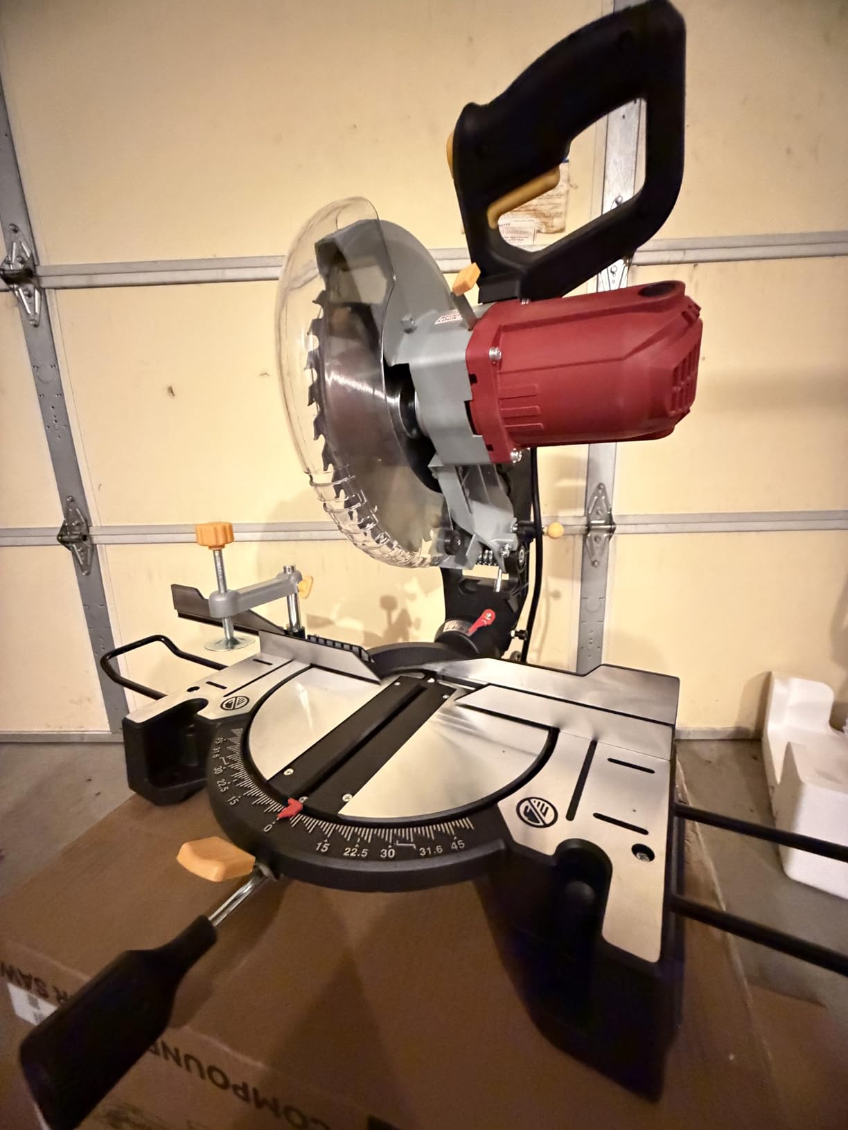 10-inch Compound Miter Saw, 5000RPM, 15 Amp, Single Bevel 0-45° with Extension Table, 36T Blade, Power Saw for Metal, Plastic, Wood, Laminates customer photo 2