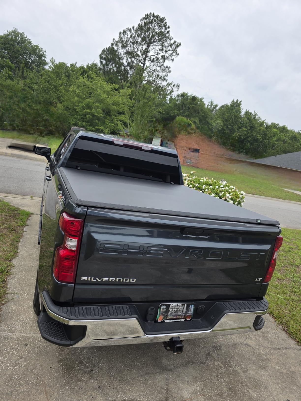Soft Tri-Fold Truck Bed Tonneau Cover for 2019-2026 Silverado 1500 5.8ft | Soft Tri-folding Truck Bed Cover for GMC Sierra/Chevy Silverado 1500 2019-2026 5.8ft Bed Pickup w/o Multi-Flex Tailgate customer photo 1