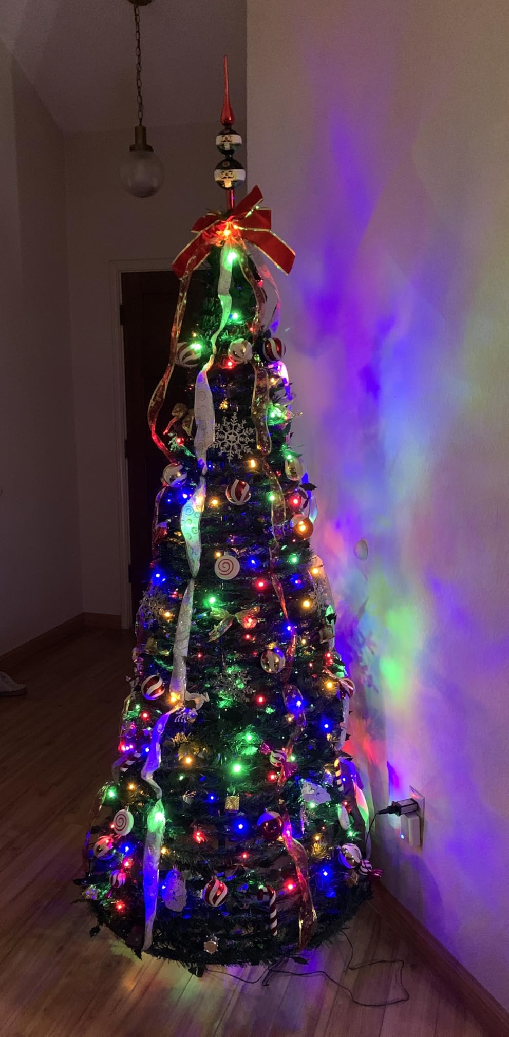 6 FT Prelit Pop Up Christmas Tree with 200 Warm White & Multicolor Lights 8 Modes & Timer Fully Decorated 103 Ornaments, Collapsible Pull Up Christmas Tree with Lights for Indoor Home Party Decor customer photo 2