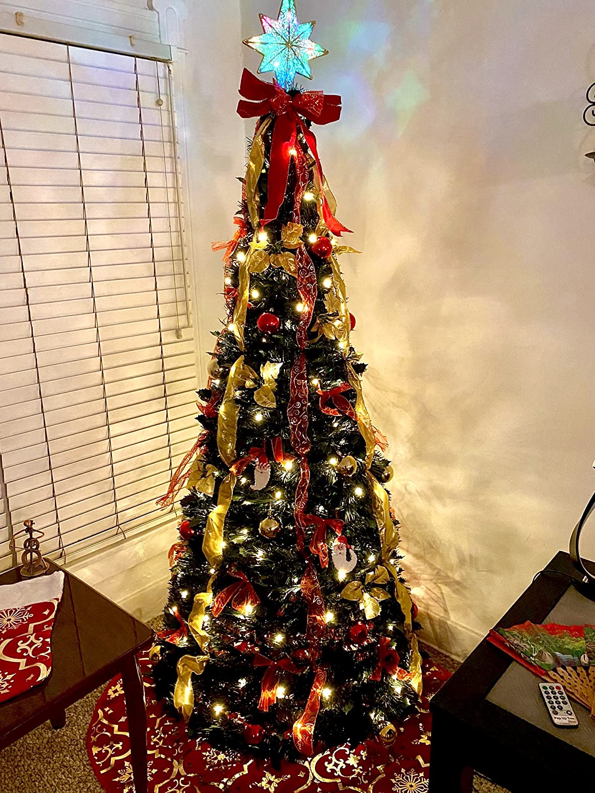 Pop up Christmas Tree - 6.5 Ft Pre-lit Christmas Tree with Remote Fully Decorated with 200 LED Lights, Ornaments, and Bows - Easy Assembly for Holiday Party & Home Decor, Champagne White customer photo 1