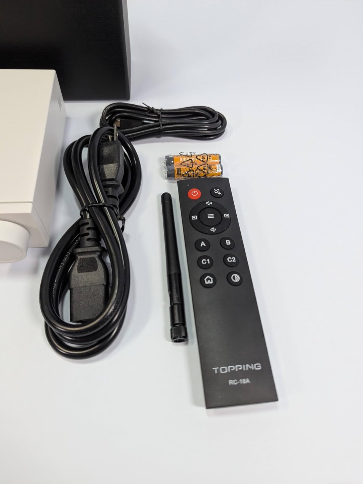 TOPPING DX5 II Hi-Res DAC & Headphone Amp Combo - Dual ES9039Q2M, X-Hybrid Amp, 10-Band PEQ, LDAC Bluetooth 5.1, 4.4mm Balanced & 6.35mm Headphone Output, Preamp Mode, 12V Trigger (White) customer photo 1