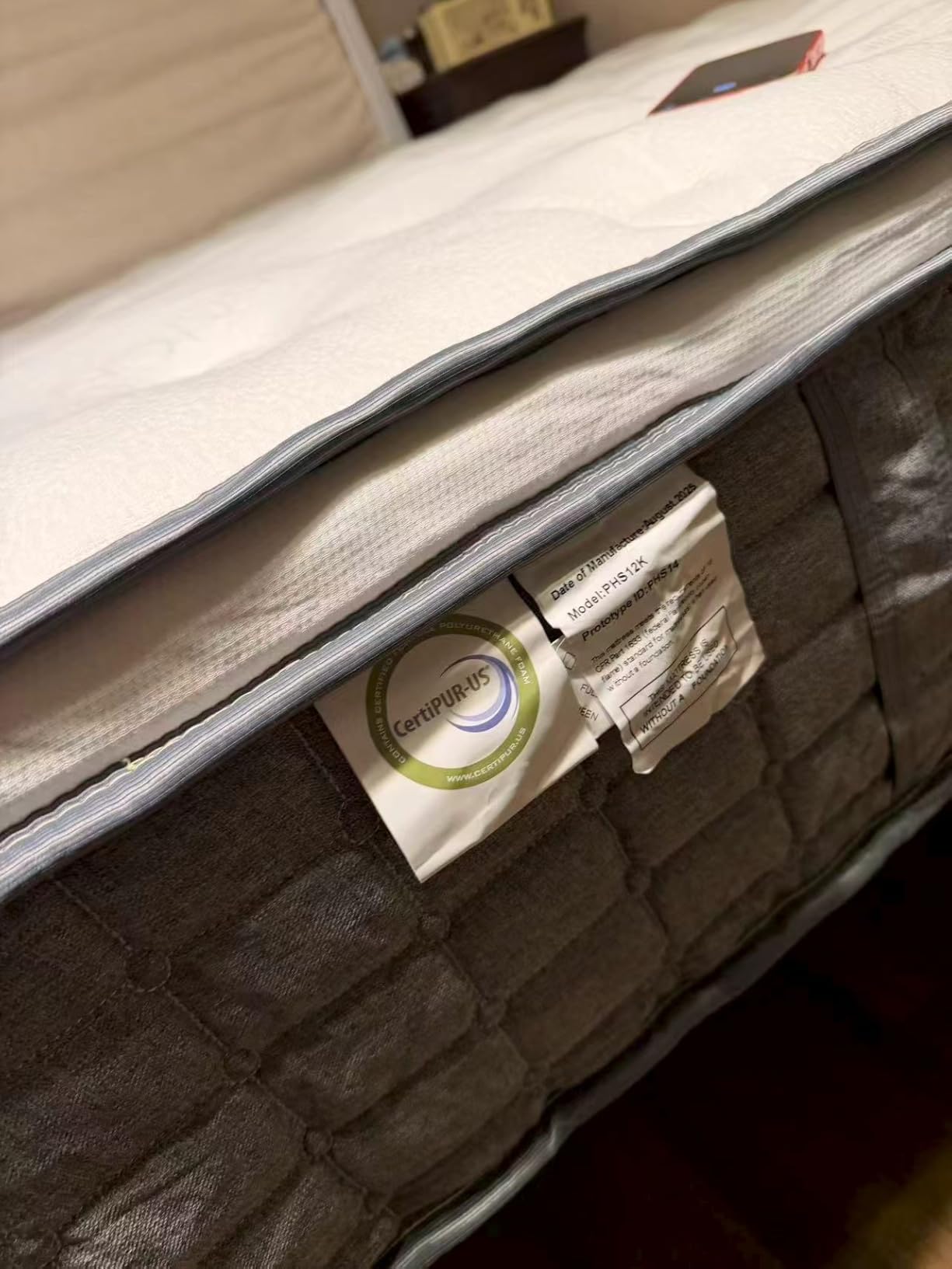 Queen Size Mattress, Medium Firm 10 Inch Hybrid Mattress Queen Size in a Box - Memory Foam & Pocket Springs for Back Pain Relief, Fiberglass Free, Motion Isolation, CertiPUR-US & OEKO-TEX Certified customer photo 1