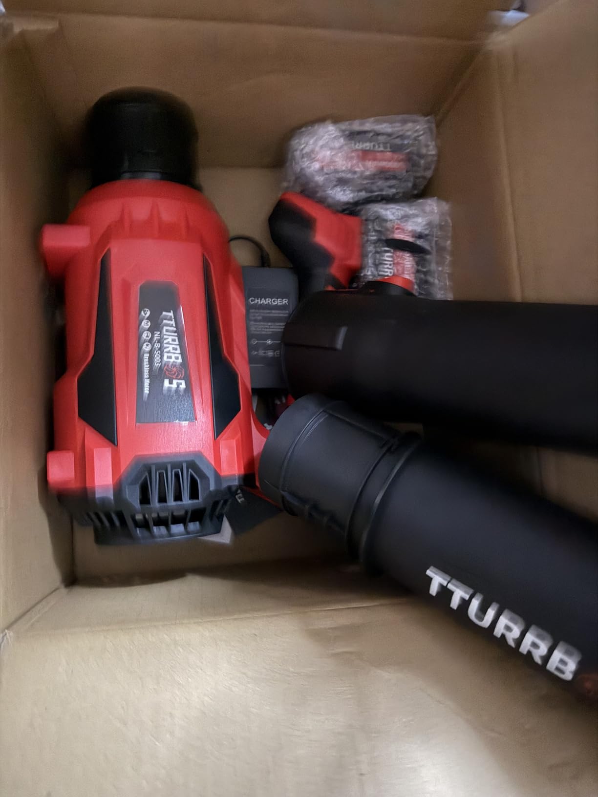 Leaf Blower Cordless, 650CFM Electric Leaf Blower with 2 x 5.0Ah Batteries and Charger, 6-Speed Modes, Brushless Motor, Powerful Blowers for Lawn Care, Yard, Patio, Dust, Blowing Leaves customer photo 1