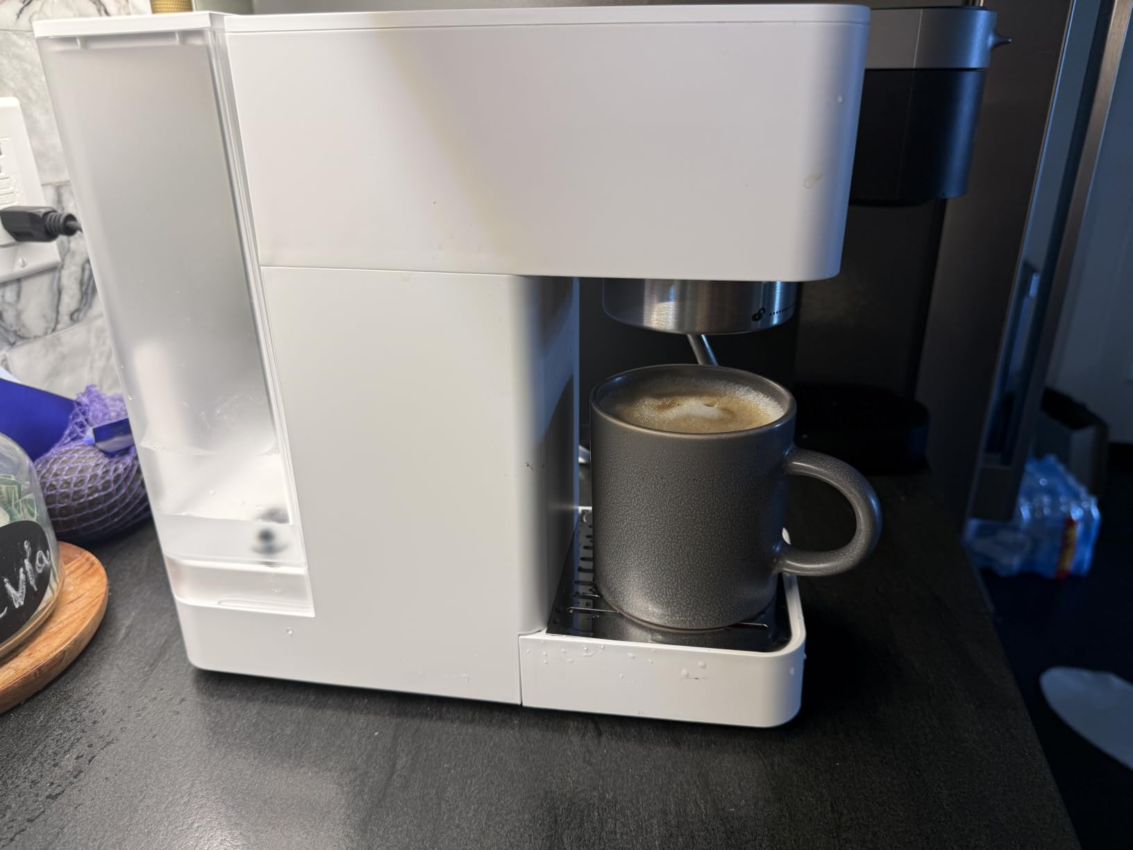 AMZCHEF Compact Espresso Machine 20 Bar, Americano, Latte & Cappuccino | Easy One-Touch Brewing, 30s Heat-Up, Stable PID Control, Easy Milk Frothing, Compact Design, 50oz Tank, White customer photo 2