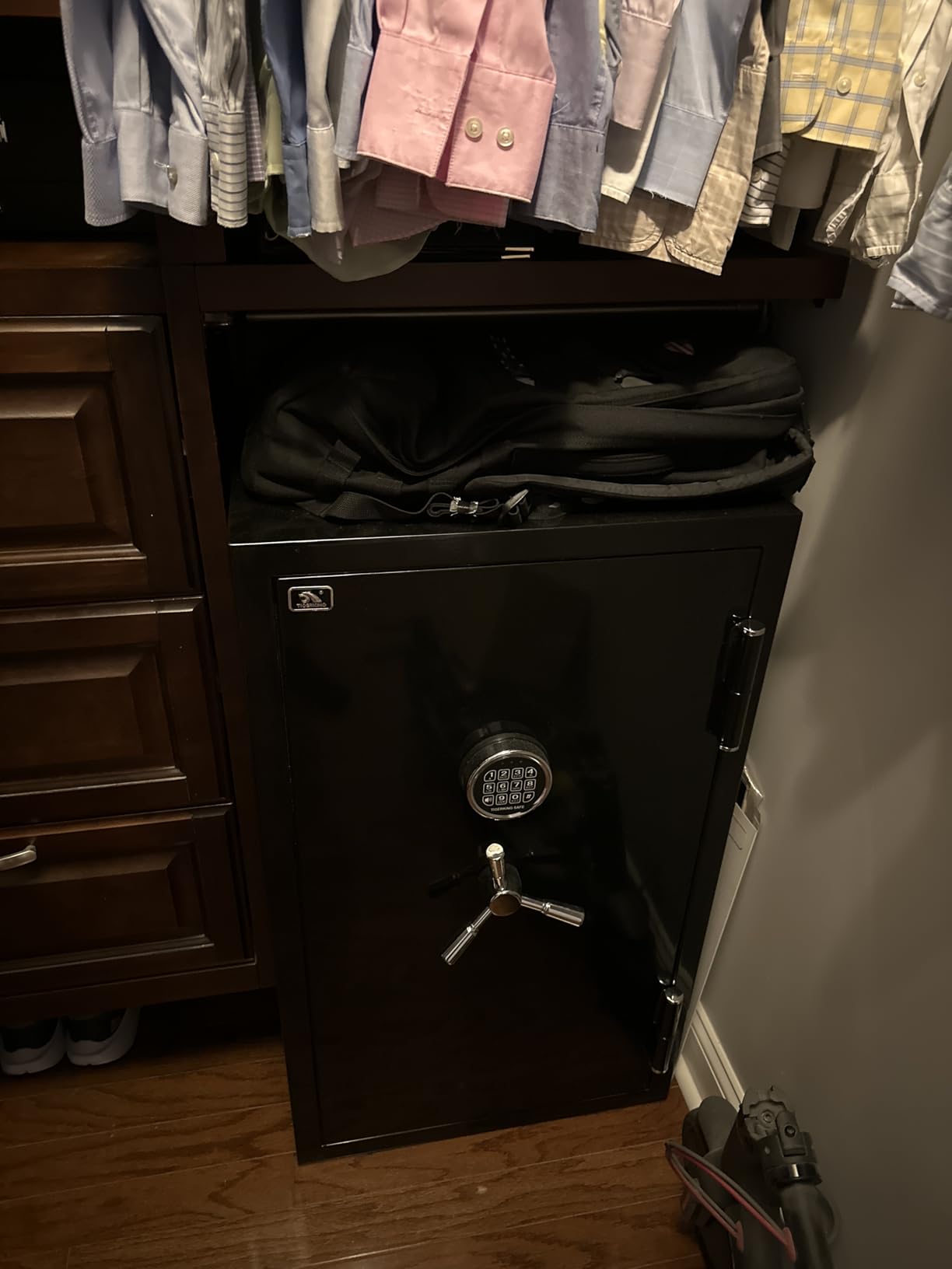TIGERKING Extra Large Fireproof Home Safe with Glossy Finish | 8.78 Cu Ft, 40-Min Fire Resistance, 72-H Water Resistance, 174 lb Heavy-Duty Steel Body, Digital Keypad, Jewelry Storage customer photo 2