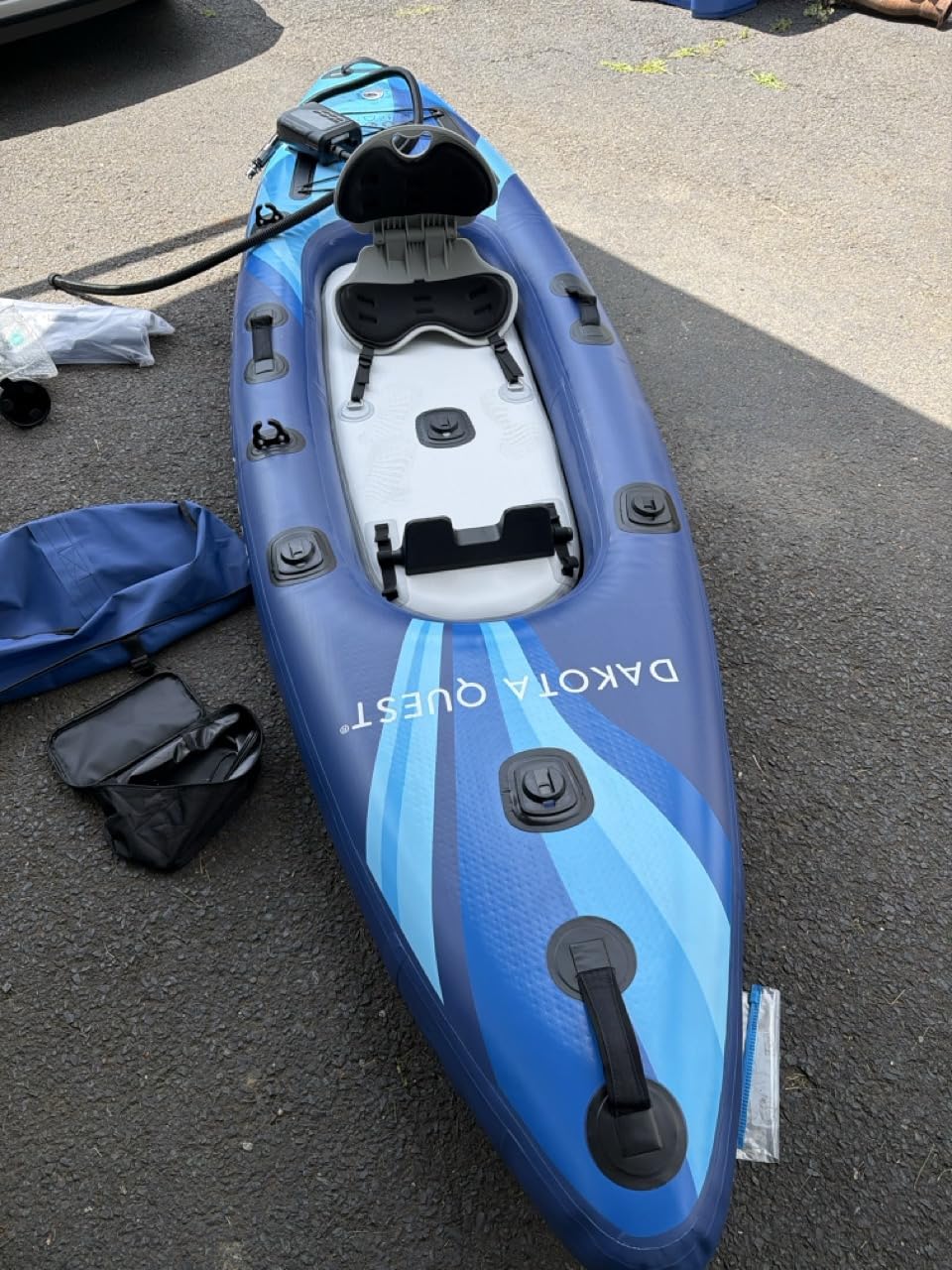 INTEX 68245EP 10.5ft Dakota Quest Sit-On-Top Inflatable Kayak, Kayak Folds into Backpack, 352lbs Capacity, Hand Air Pump, Paddle, Phone/Action Camera Holder Included customer photo 2