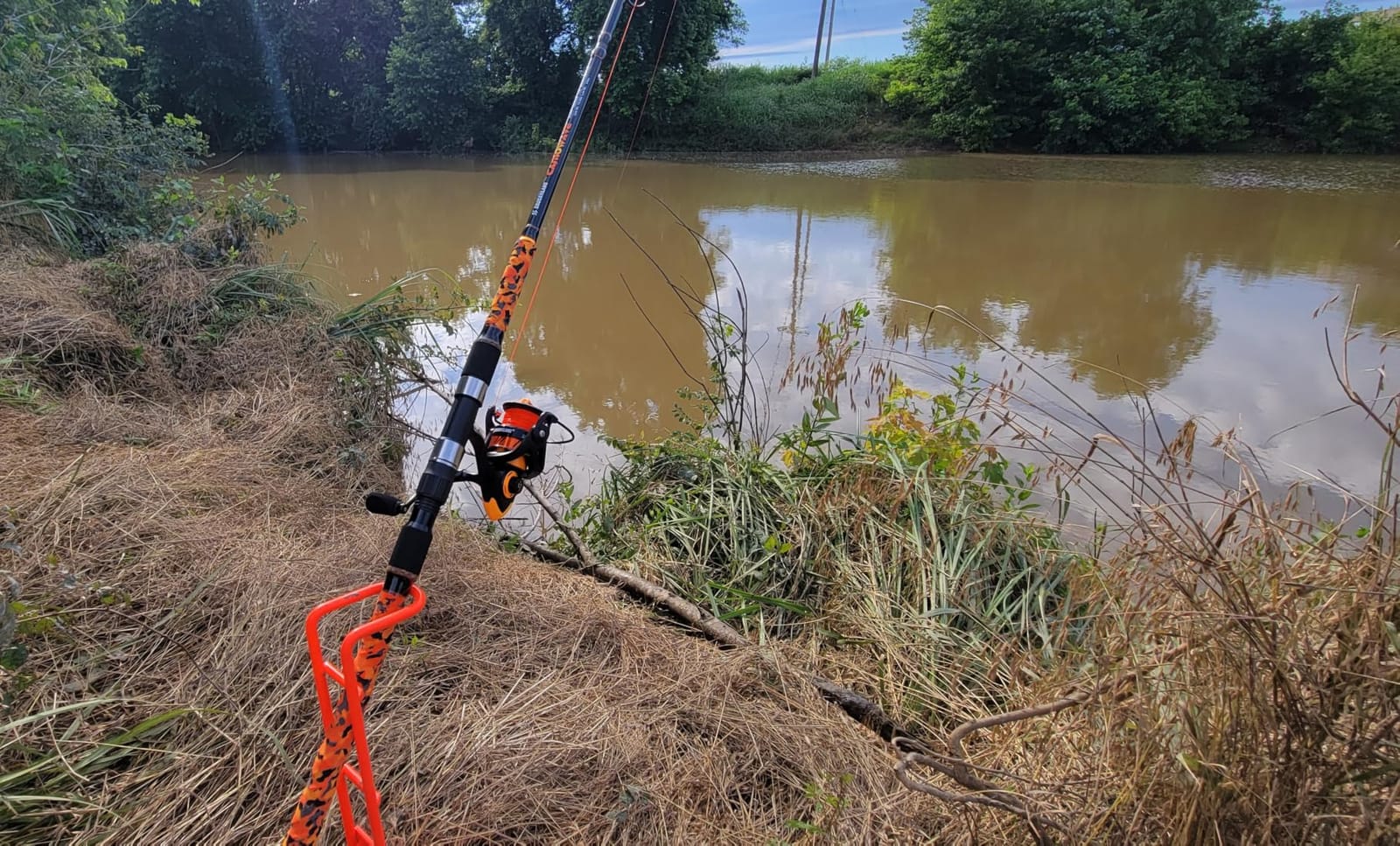 Sougayilang 3 Piece Surf Fishing Rod Combo Medium/Heavy Travel Spinning Rod with 4000/5000 Size Reel Baitfeeder Combo customer photo 2