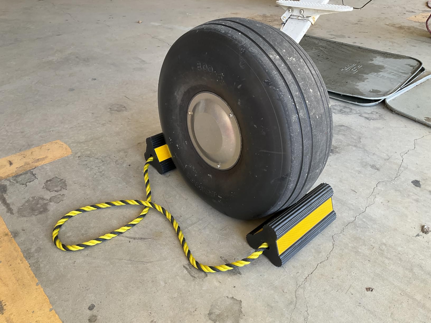 Wheel Chocks RV Trailer, Heavy-Duty Rubber, 8mm Teeth, 2 Pairs (4 Count) | Non-Slip Base, Wheel Chocks for RVs, Camper, Trailers, Boats, Cars, SUVs, ATVs, Aircraft Tire, Travel Trailer Stoppers customer photo 2