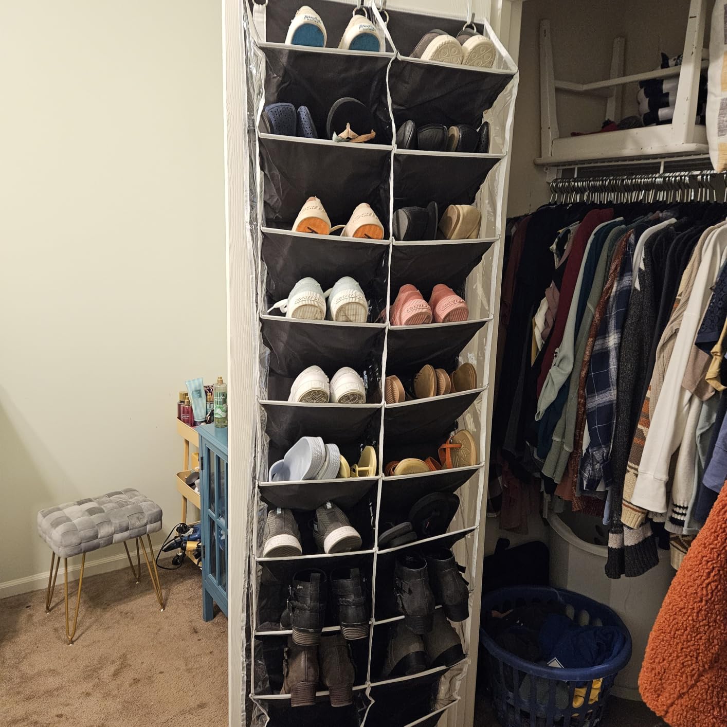 UVIAHOMI 20-30 Pairs Over the Door Shoe Organizer, Clear Pockets Hanging Shoe Storage for Closet, 10-Tier Door Shoes Rack, Handing Shoes Holder Fit All the Family's Sneakers, Boots, Heels, Black customer photo 2