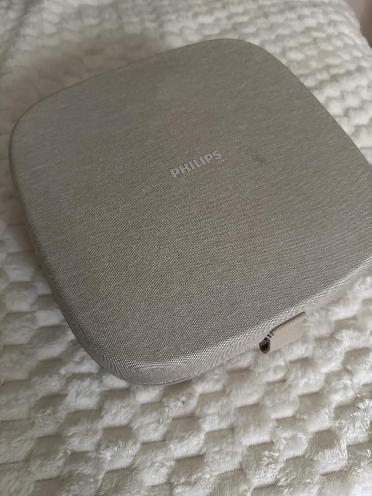 Philips Lumea IPL - Salon-Like Laser Hair Removal for Women, Permanent Hair Reduction Device At Home for Face & Body - Safe & Painless for Face, Bikini, Body, 5 Settings & Skin Sensors, BRI984/03 customer photo 1