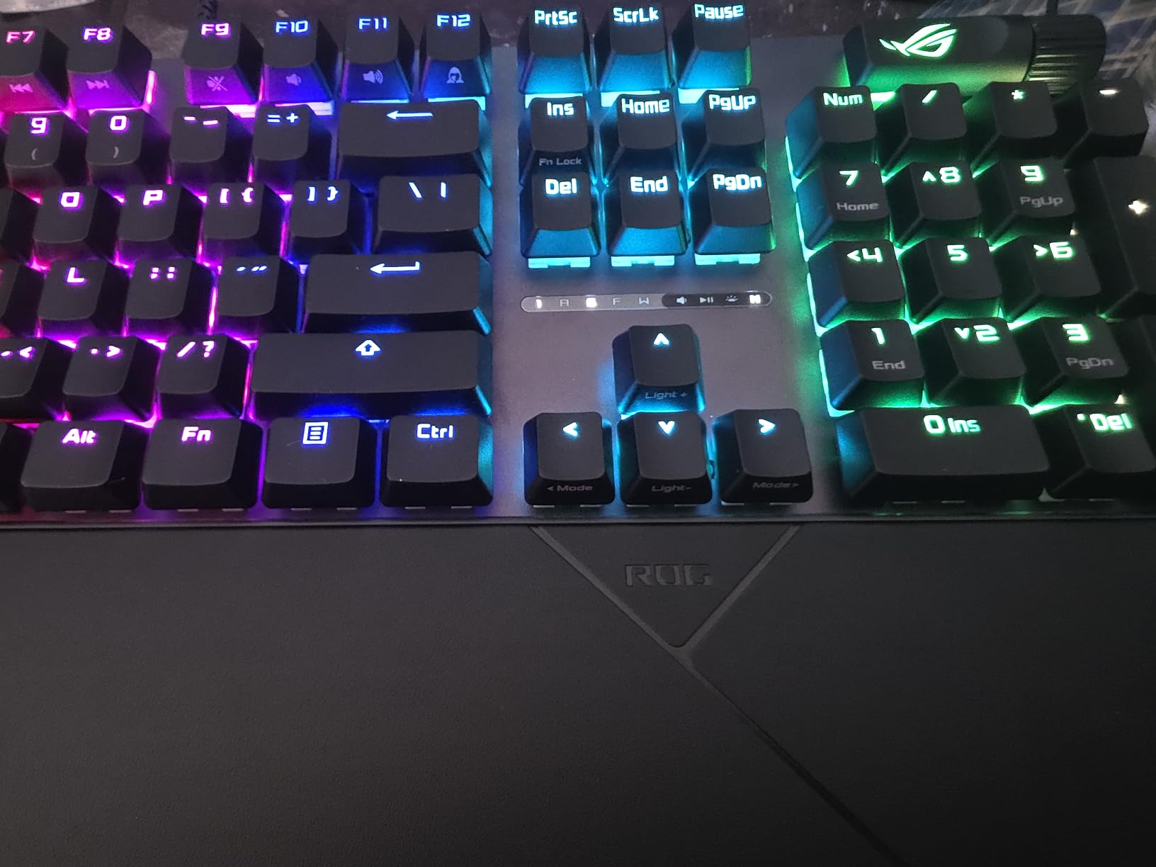 ASUS ROG Strix Scope II X Wired USB Mechanical Gaming Keyboard customer photo 2