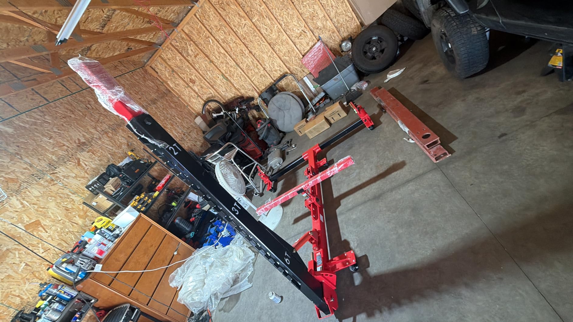 VEVOR Auto Body Frame Puller Straightener, 6T Tension Car Body Repair Equipment with 3T Airbag Jack & 6000PSI Hydraulic Foot Pump, Include 16 Straightening Tools, for Auto Repair Shop Sedan SUV Pickup customer photo 1