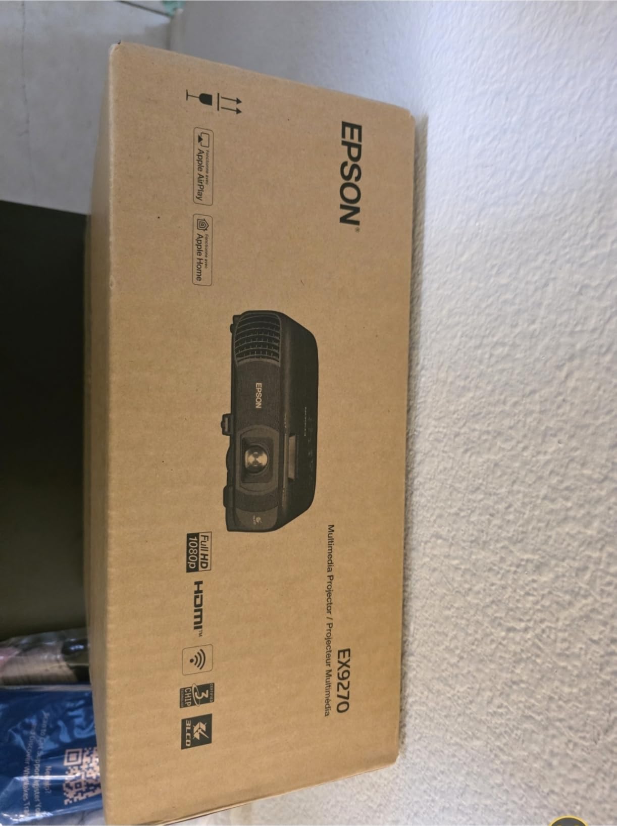 Epson Pro EX9270 Wireless 1080p 3-Chip 3LCD Business Projector customer photo 1