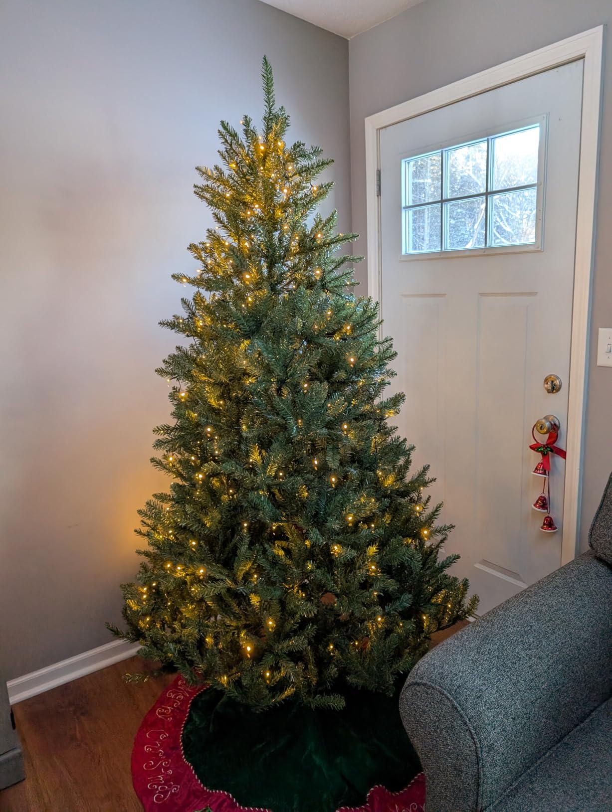 7FT Unlit Christmas Tree Green, Dunhill Fir Artificial Tree with 2144 PVC Branch Tips, Realistic Full Shape, Foldable Metal Stand for Indoor Home, Office & Holiday Decoration customer photo 1