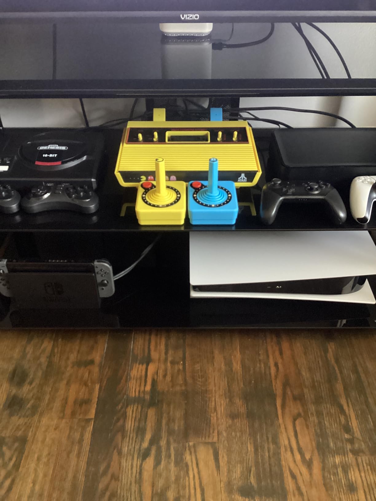 Atari 2600+ PAC-MAN Edition Console, Game & Wireless Joystick customer photo 1