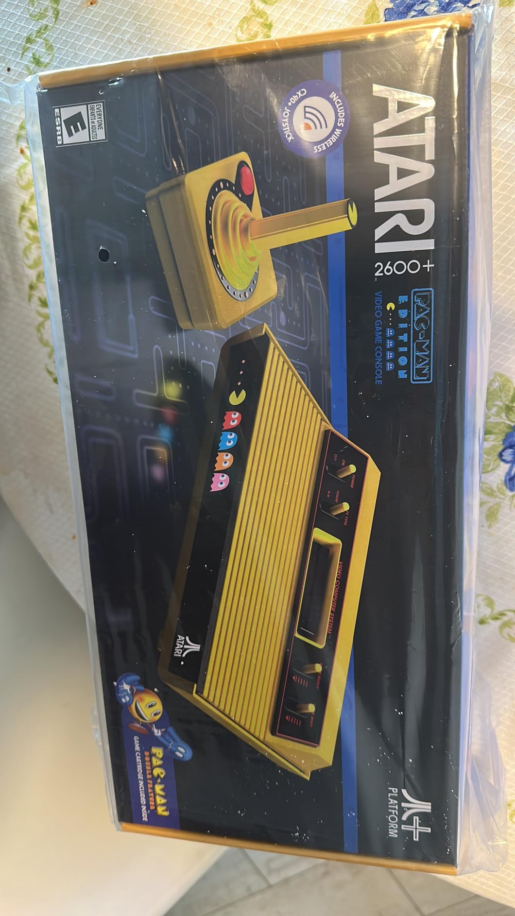 Atari 2600+ PAC-MAN Edition Console, Game & Wireless Joystick customer photo 2