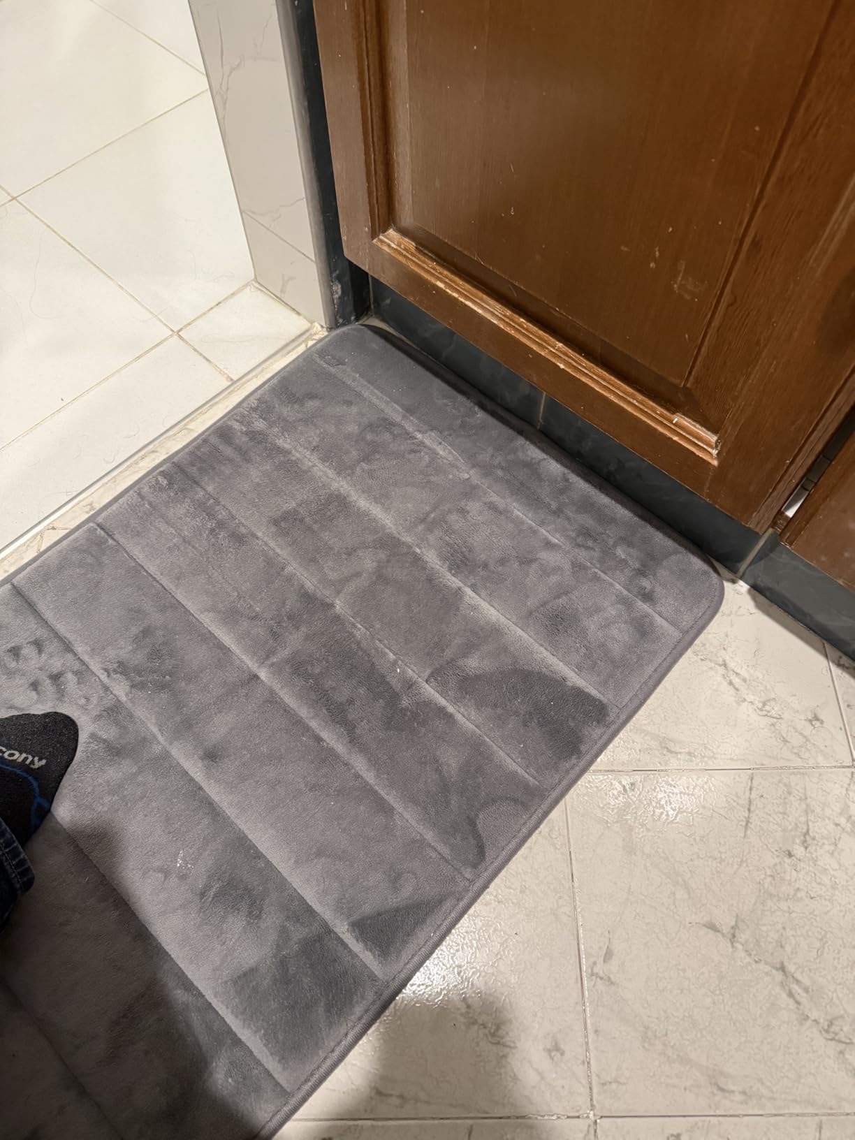 OLANLY Memory Foam Bath Mat 30x20, Super Soft and Absorbent Bathroom Rugs | Grey, Quick Dry Bath Rug, Machine Washable Shower Floor Mats, Bathmat Carpet for Bathroom Floor, Tub and Shower customer photo 1