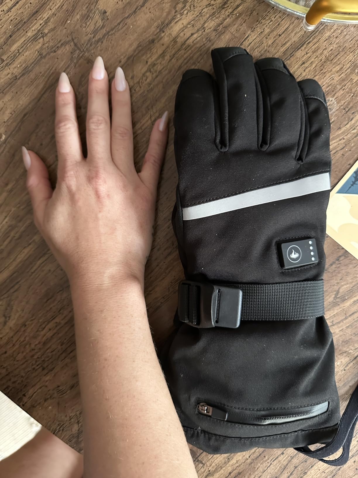 Heated Gloves, Rechargeable Heated Gloves for Men Women, Waterproof Electric Heating Ski Gloves with Touchscreen for Cold Weather Motorcycle Skiing Snowboarding Hiking Hunting Gifts customer photo 1