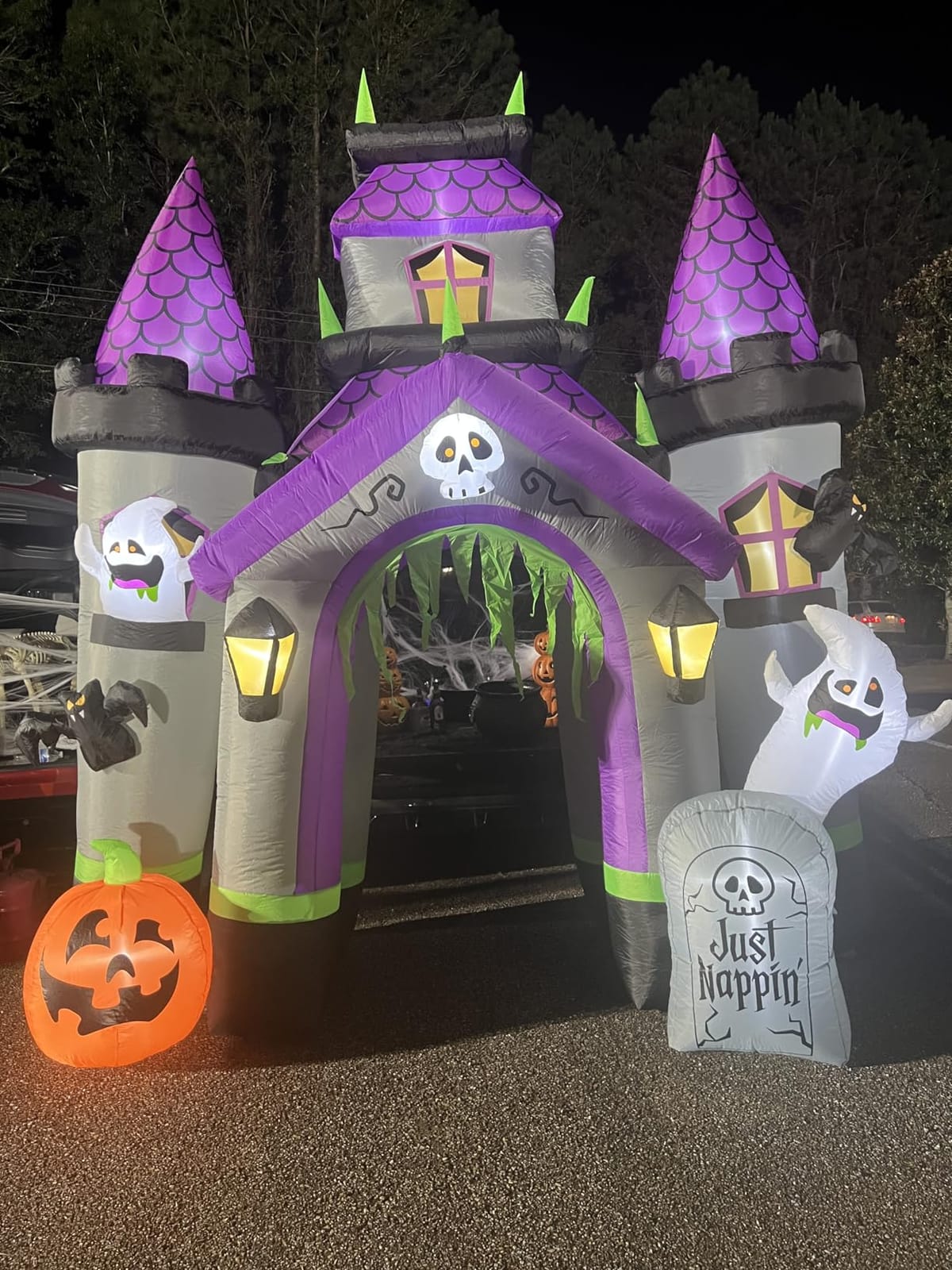 ZPISF Halloween Inflatables 12 FT Haunted House Castle Archway Outdoor Decorations, Large Halloween Arch Blow Up Yard Decorations for Front Lawn Garden Decor customer photo 2