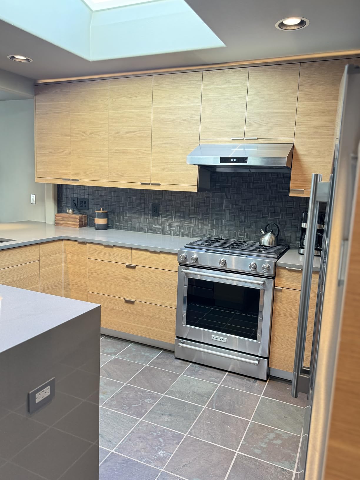 Hauslane 30 Inch Range Hood Under Cabinet 450-860CFM Ducted 3-Way Venting | Low Noise Pro Stainless Steel Heavy-duty Stove Hood Vent, Auto Shut-off, LED, Touch Panel, Dishwasher Safe Baffle, UC-PS60 customer photo 2