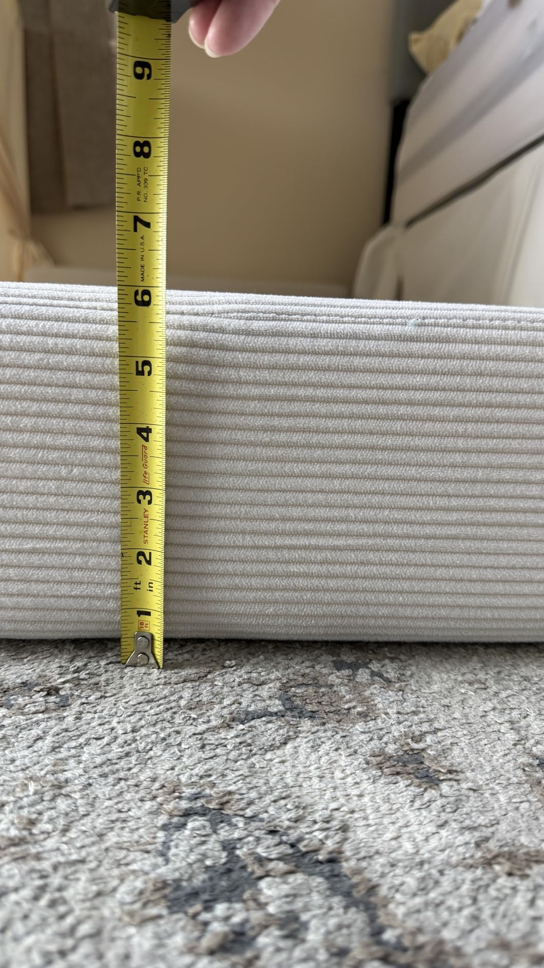 Folding Sofa Bed, 3-in-1 Convertible Sleeper Chair Bed with Pillows, Foldable Floor Couch with High-Density Foam, Futon Small Boneless Couch for Living Room Bedroom Lounge, Single, White customer photo 2