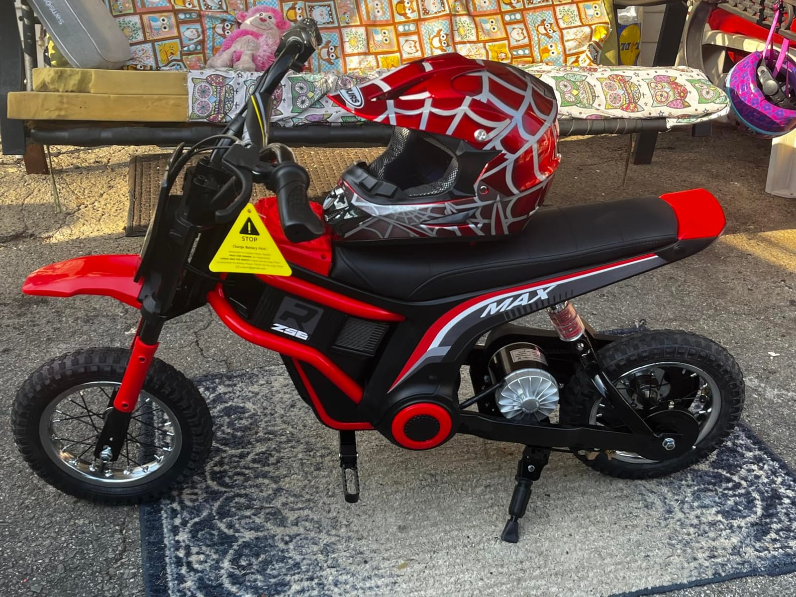 24V 350W Electric Dirt Bike for Kids - 3-Speed Modes, 14.29MPH Max Speed, ASTM-Certified Safe Motorcycle with Shockproof Suspension, Best Gift for Boys & Girls customer photo 1