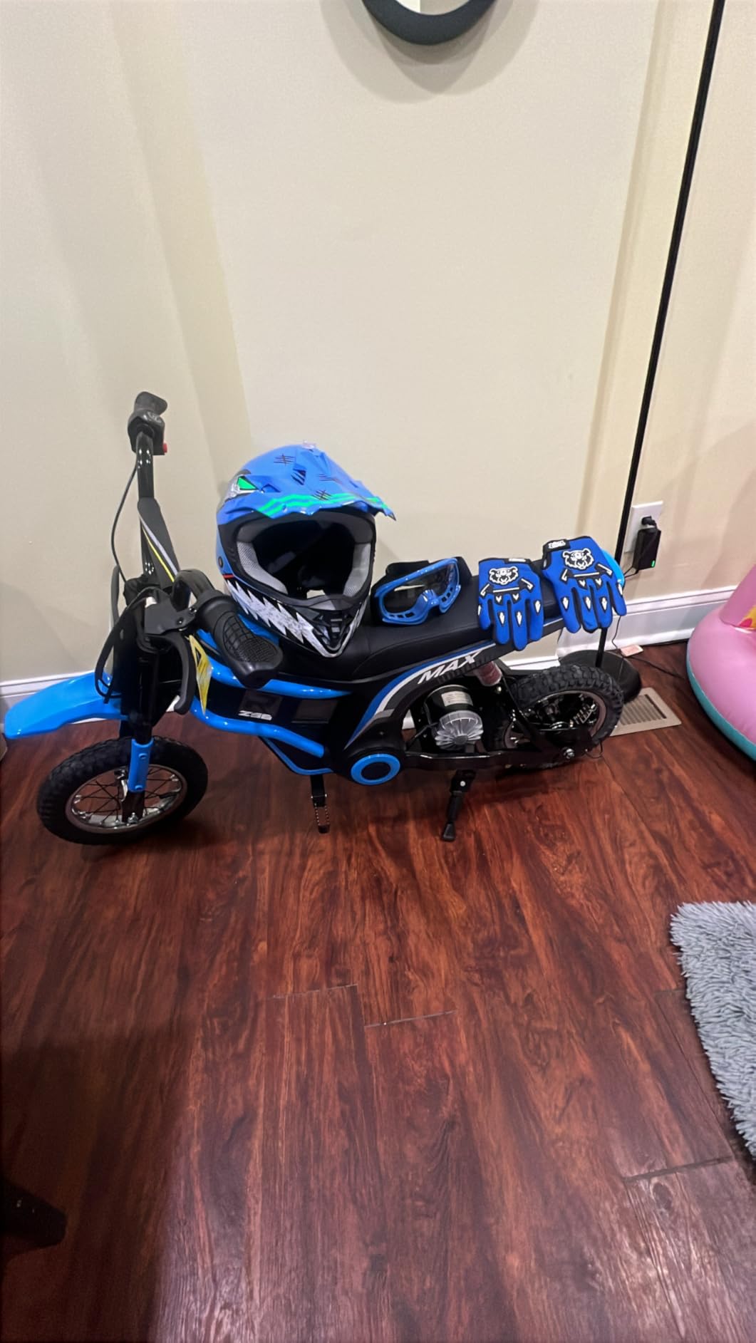 24V 350W Electric Dirt Bike for Kids - 3-Speed Modes, 14.29MPH Max Speed, ASTM-Certified Safe Motorcycle with Shockproof Suspension, Best Gift for Boys & Girls customer photo 2
