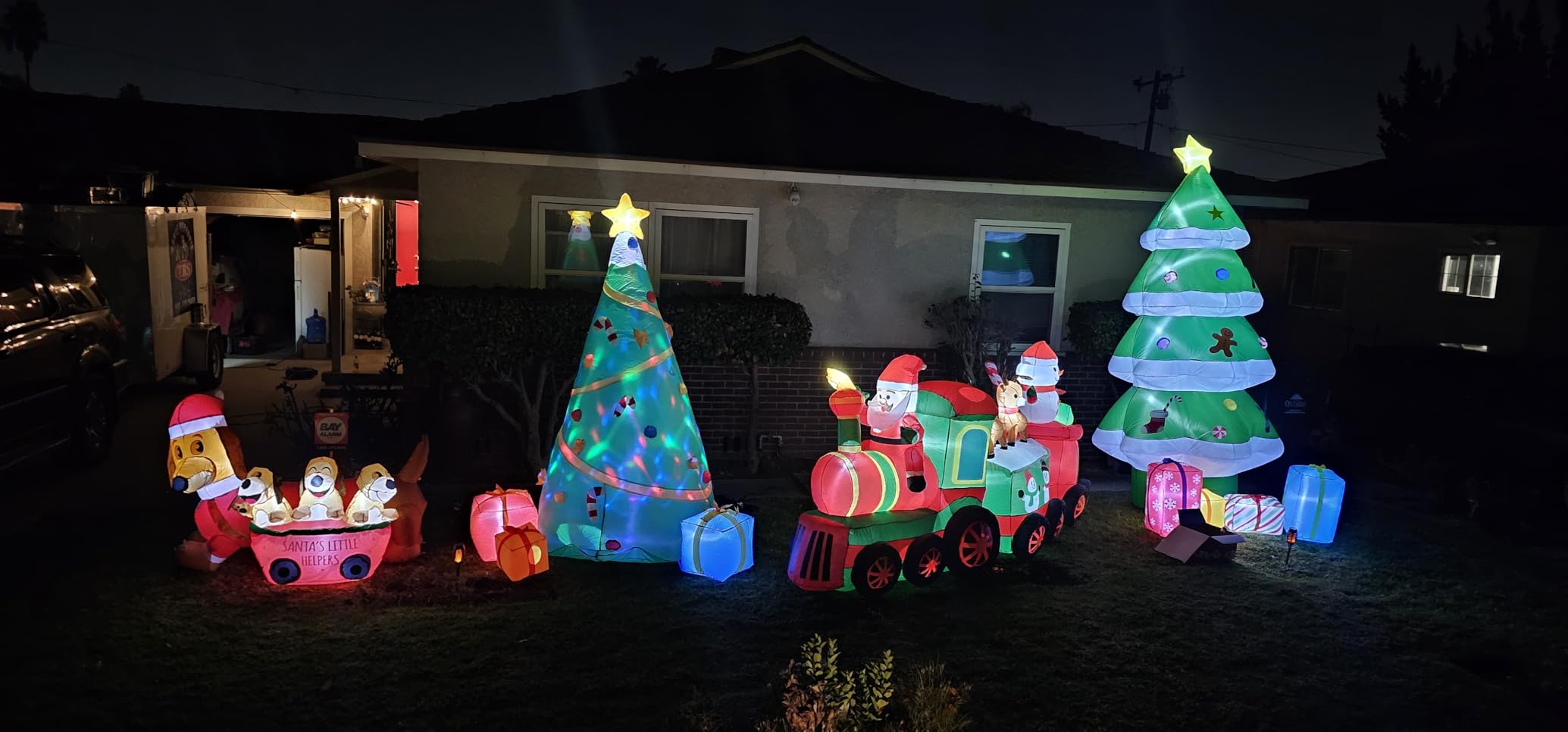 Thuodo 11 FT Long Christmas Inflatables Train with Santa Claus Reindeer Snowman Outdoor Decorations Blow Up Yard with Built-in LEDs for Lawn Garden Holiday Indoor Party Decor customer photo 2