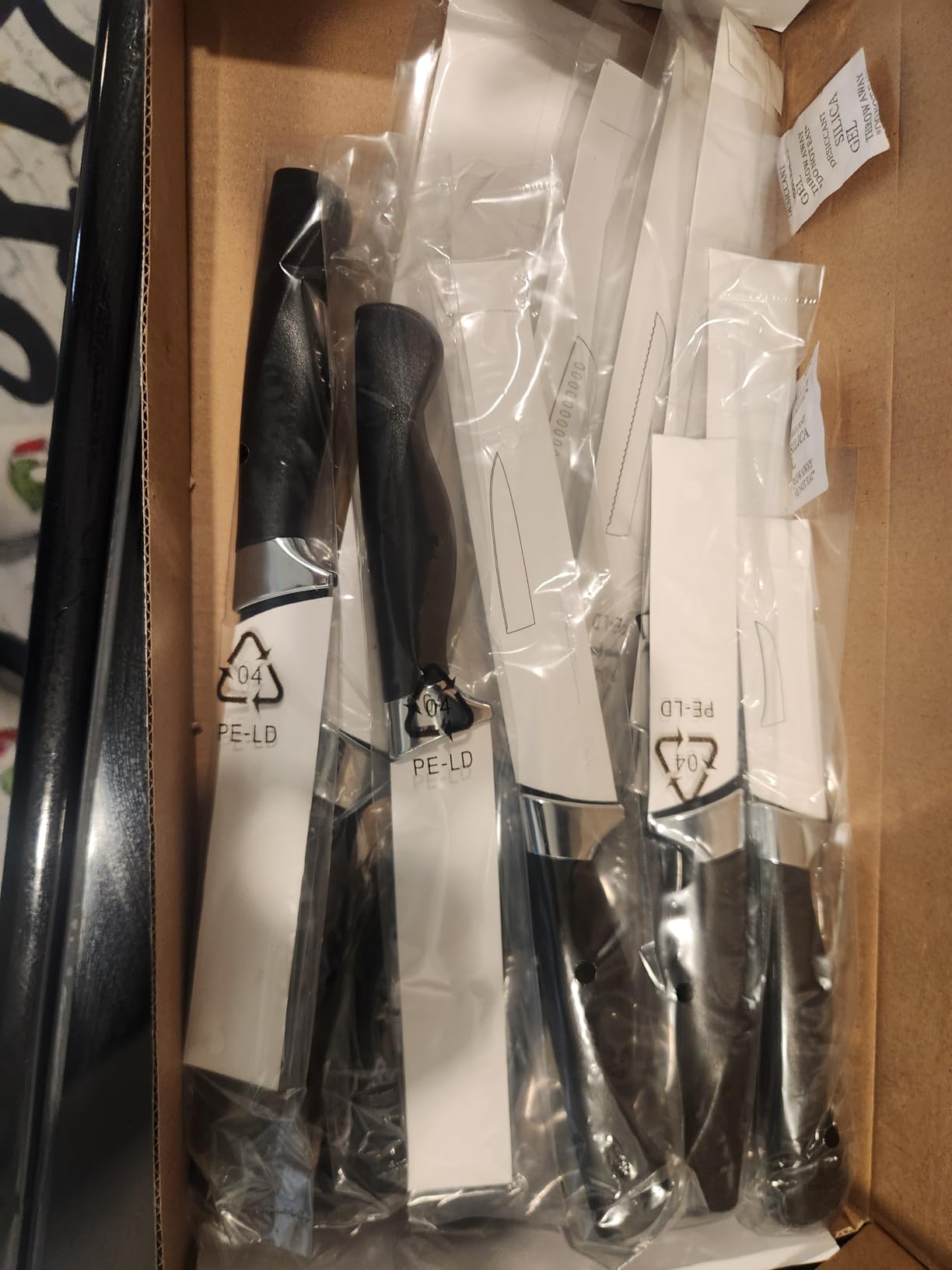 Amorston 21-Piece Kitchen Knife Set with Block and Sharpener, Ultra-Sharp Knives Set with Ergonomic Handles, Black German Stainless Steel Knife Block Set, Dishwasher Safe customer photo 1