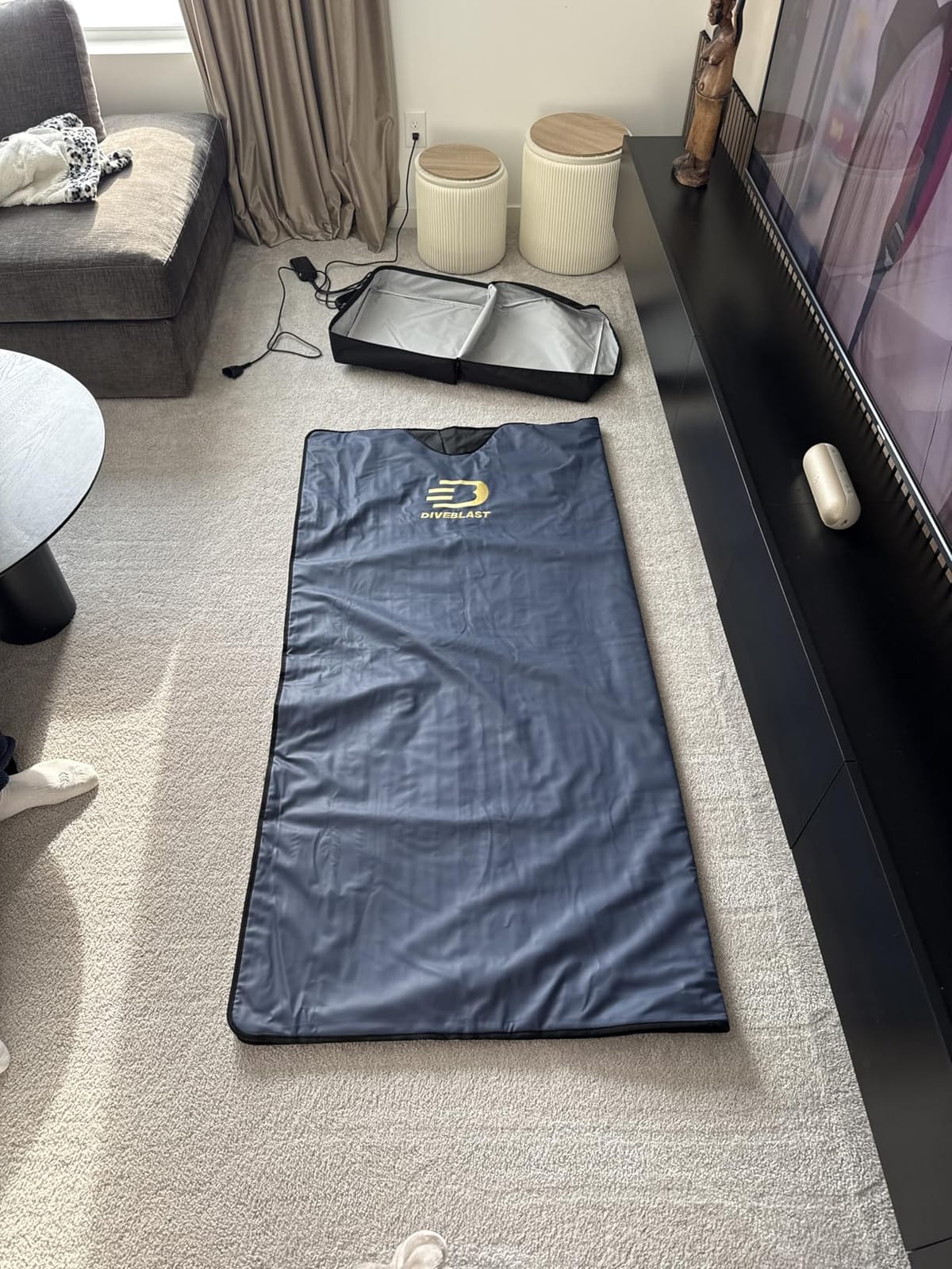 DIVEBLAST Zero EMF Sauna Blanket for Weight Loss and Detox, 71x35.6in | Portable infrared sauna bag, supports detox and circulation, near zero EMF exposure customer photo 1