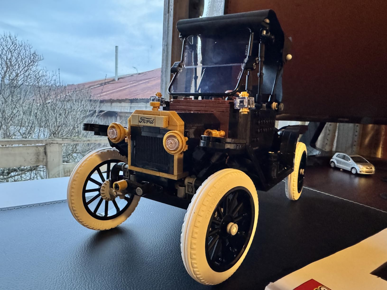 LEGO Icons Ford Model T Building Set for Adults - Collectible Kit (11376) customer photo 2
