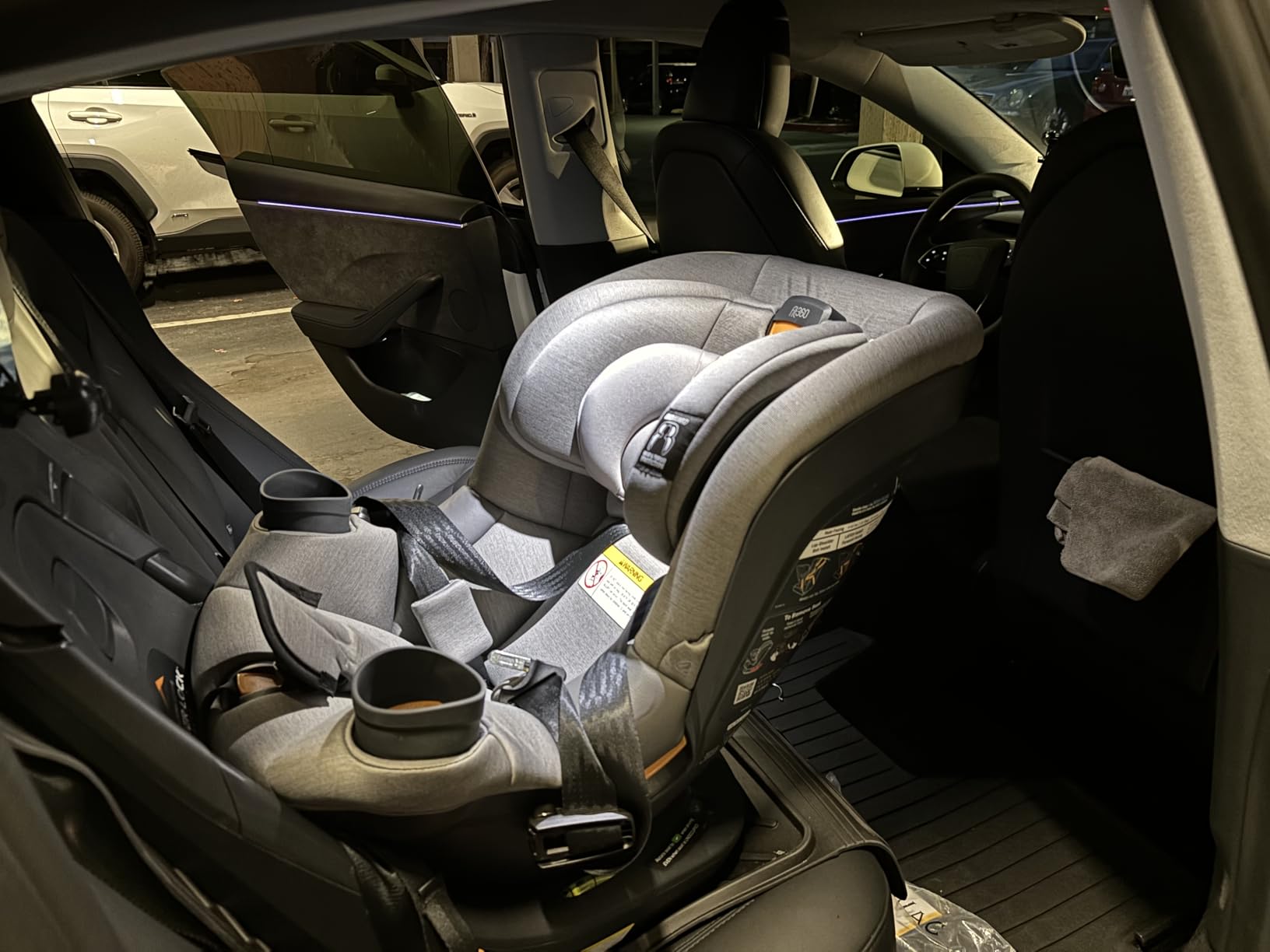 Chicco Fit360 Rotating Convertible Car Seat, 360 Degree Rotation, LeverLock | Convertible toddler car seat, Carbon/Grey, ClearTex, GREENGUARD Gold, 4-40 lbs rear-facing, ASIP, magnetic chest clip customer photo 1