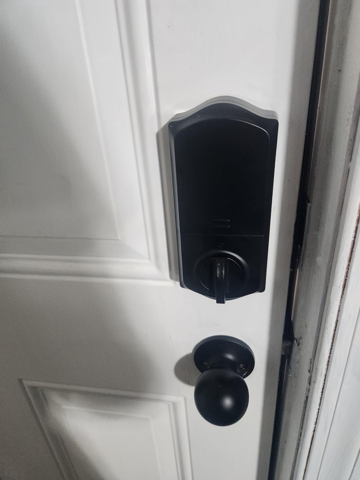 Veise VE027-K WiFi Smart Deadbolt Locks with 2 Knobs Set, Matte Black | Built-in Wi-Fi, Fingerprint, App Remote Control, Compatible with Alexa, Backlit Touchscreen, IP65 Waterproof, for Front Door customer photo 2