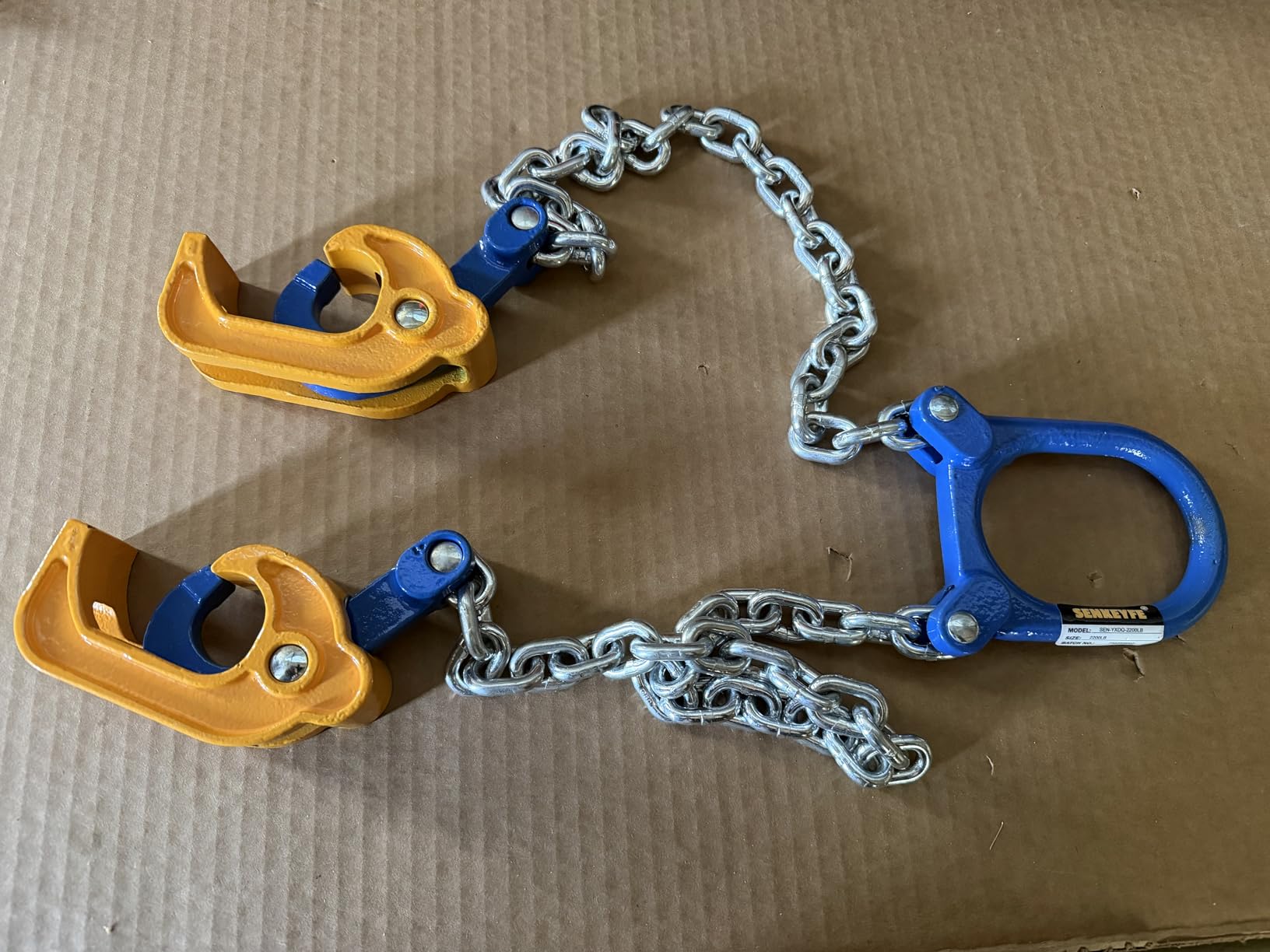 1 Ton Drum Lifter Clamp G80 Chains with Spring Locking Safety Hooks | 30-55 Gallon Chain Drum Lifter with G80 Chain, Industrial Lifter for Chemical Construction & Port Applications customer photo 1