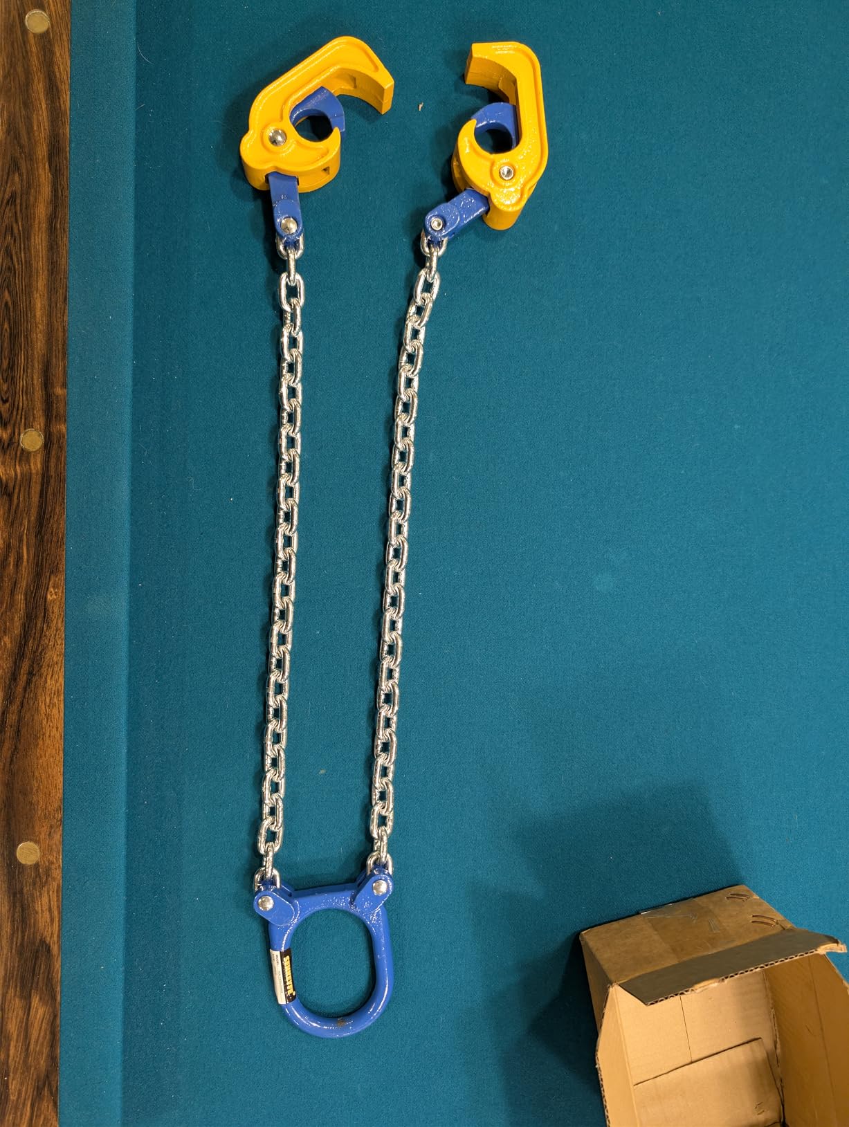 1 Ton Drum Lifter Clamp G80 Chains with Spring Locking Safety Hooks | 30-55 Gallon Chain Drum Lifter with G80 Chain, Industrial Lifter for Chemical Construction & Port Applications customer photo 2