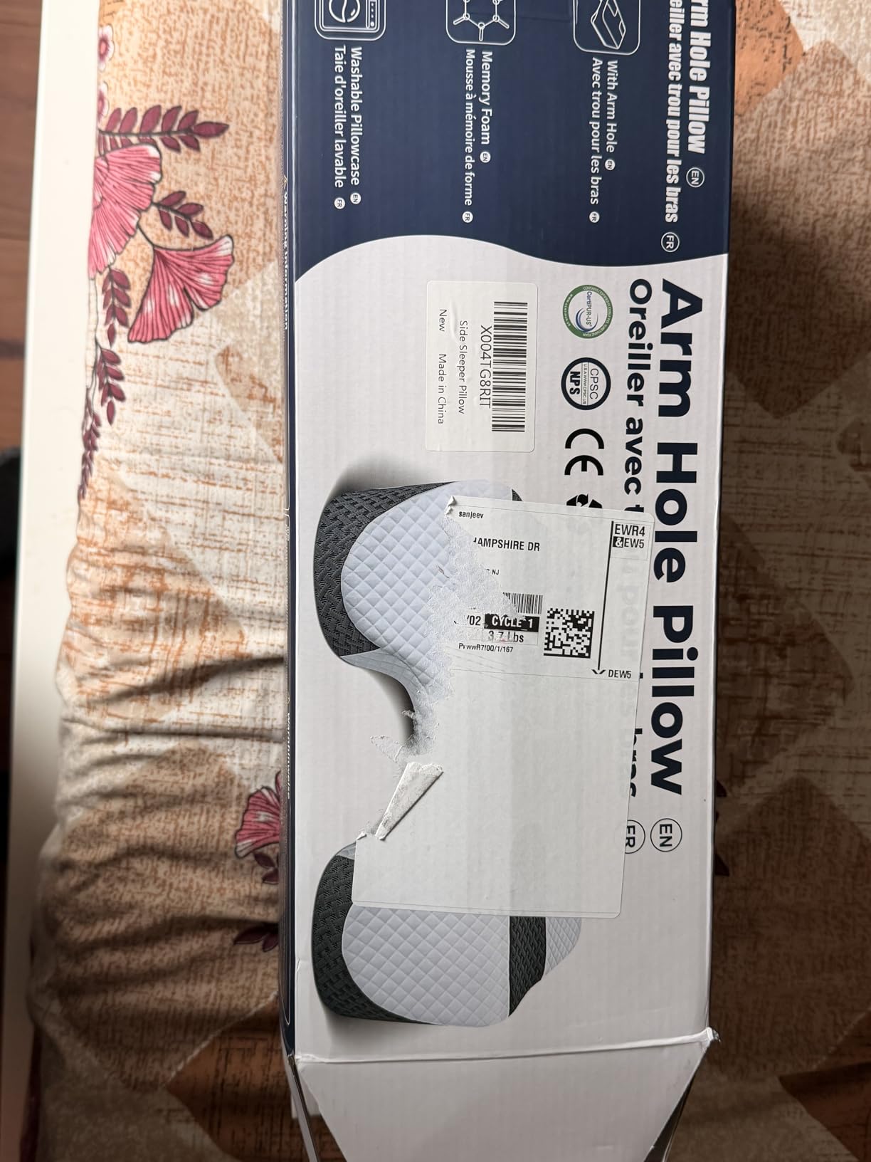 SAHEYER Side Sleeper Pillow with Arm Holes, 2 in 1 Shoulder Relief System for Rotator Cuff Pain, Memory Foam Pillow for Adults with 3 Arm Place Hole - for Side, Back and Stomach customer photo 2