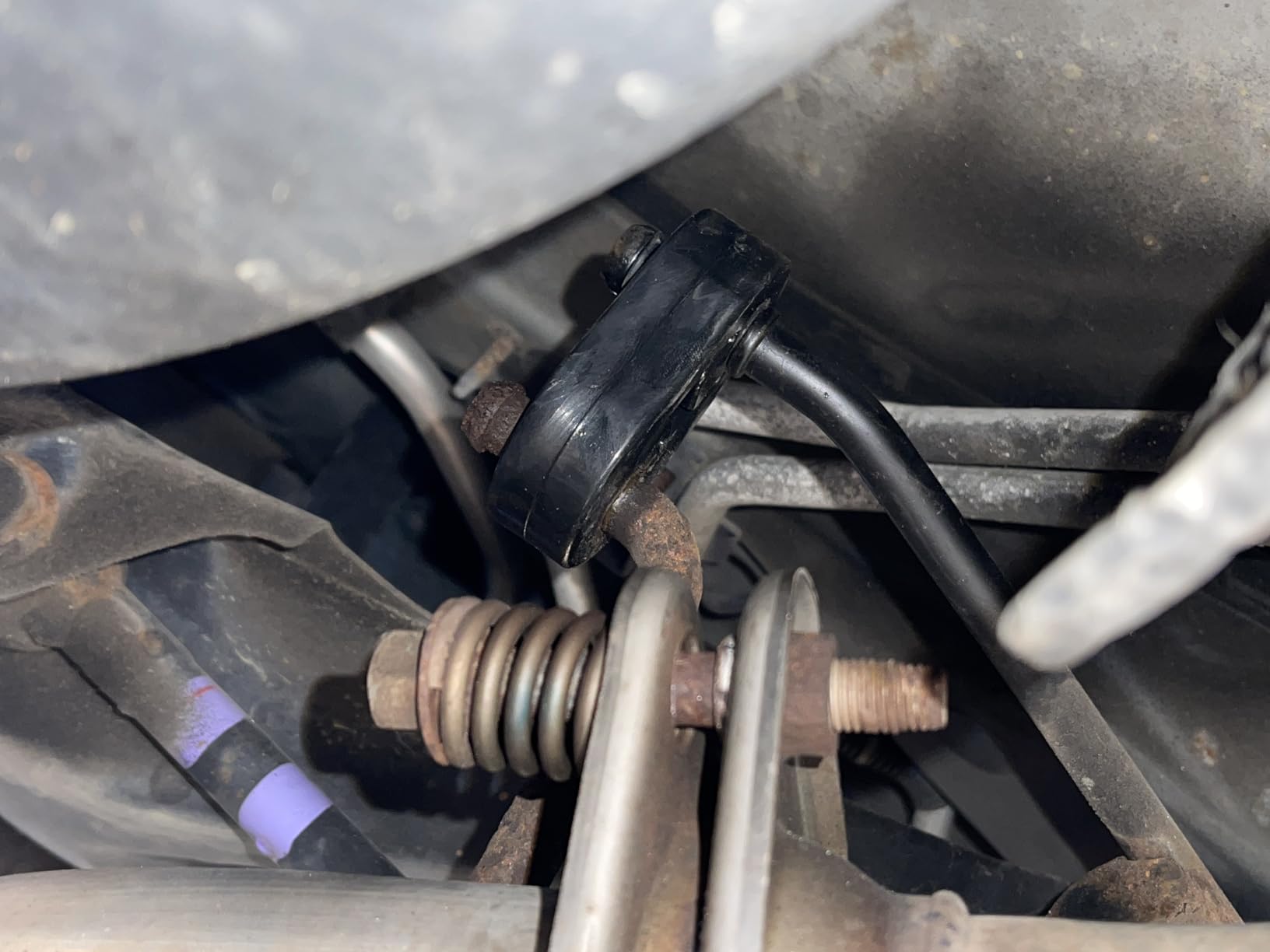12PC Heavy-Duty Rubber Exhaust Hose Hanger Kit, Includes 90° 7.6-inch Long and Straight 10-inch Long Brackets, Low-Carbon Steel Galvanized 2-Hole and 4-Hole Insulated Brackets customer photo 1