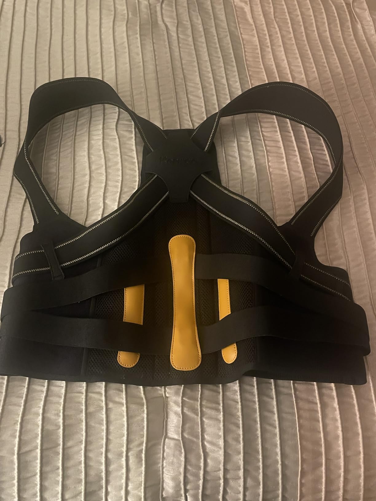 Kepwaa Posture Corrector for Women and Men, 5 Full Back Support Brace Rods, Adjustable Shoulder Straightener, Relief for Upper and Lower Back, Neck, Lumbar, Scoliosis, Hump, Black Yellow, Medium customer photo 1